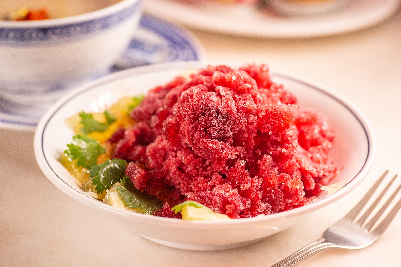 「辣格蘭塔」的料理，口感是冰沙，清爽不膩，但會讓人忍不住疑惑，中菜也有這道料理嗎？（148泰銖／份，約NT$153）