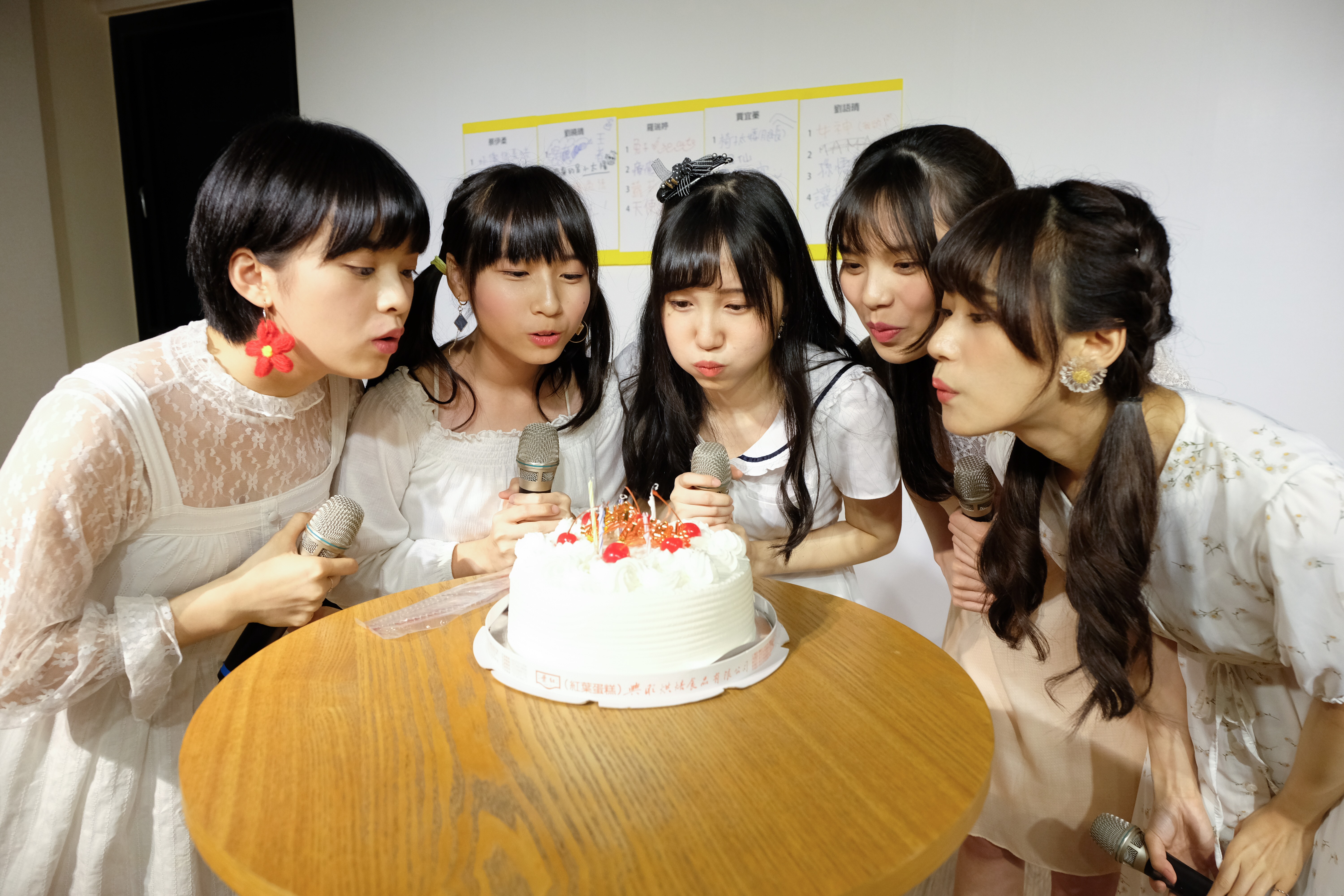 AKB48 Team TP在「77 O MY GOD」文創中心，舉辦7、8月團員生日會。（好言娛樂提供）