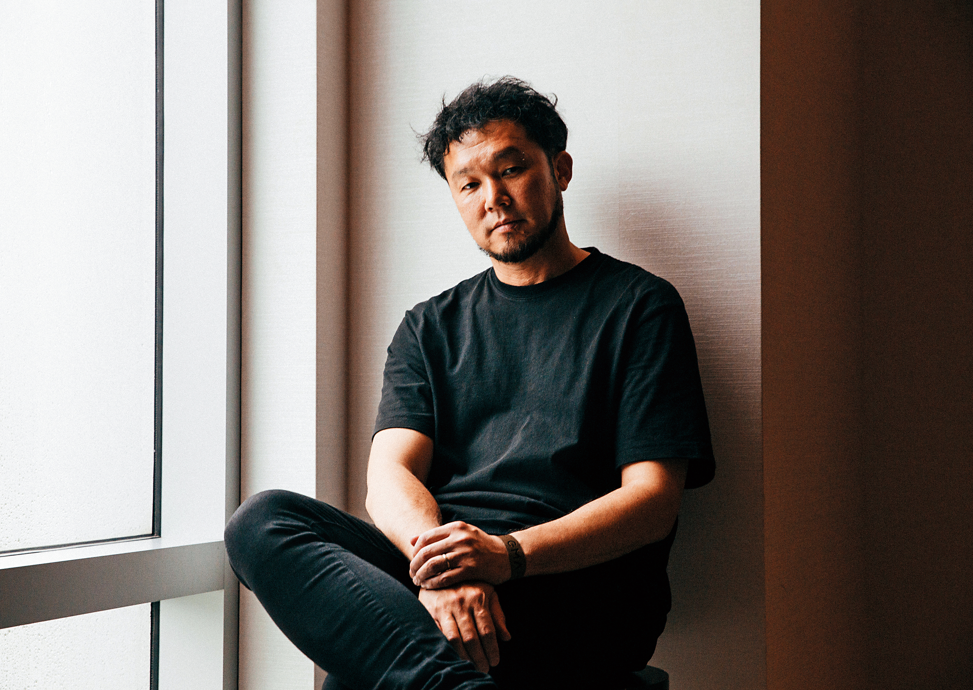 擁有豐沛的跨國合作經驗，伊藤涼比起其他日本創作人更懂得打團體戰的優勢。