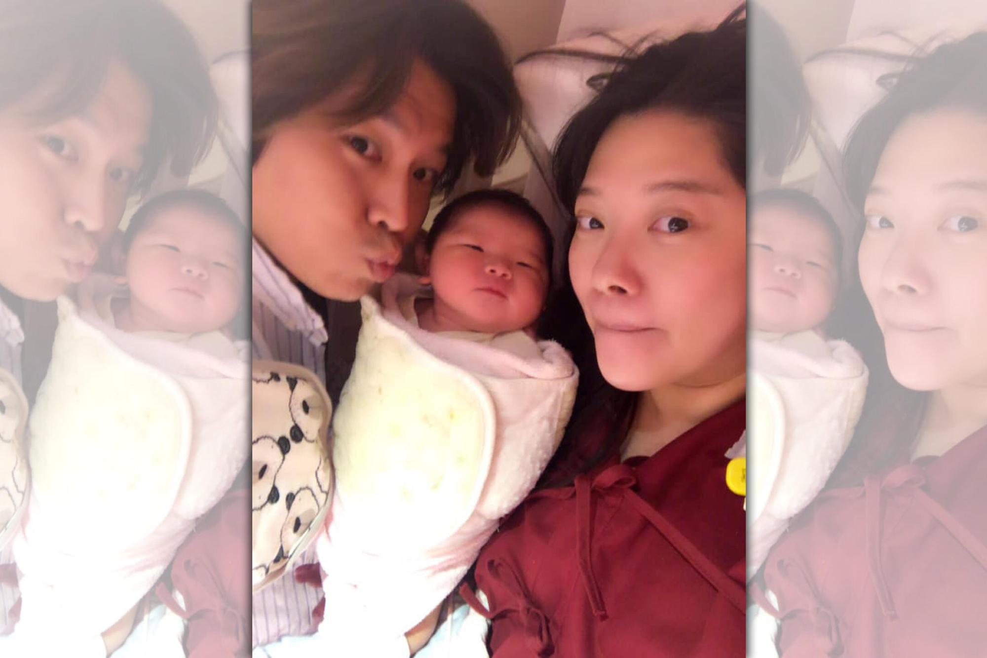 阿弟昨(21日)晚宣布老婆生下第三胎的好消息,原先預計自然產,但因為寶寶太大,最後只好改成剖腹產。(翻攝自蕭景鴻臉書)