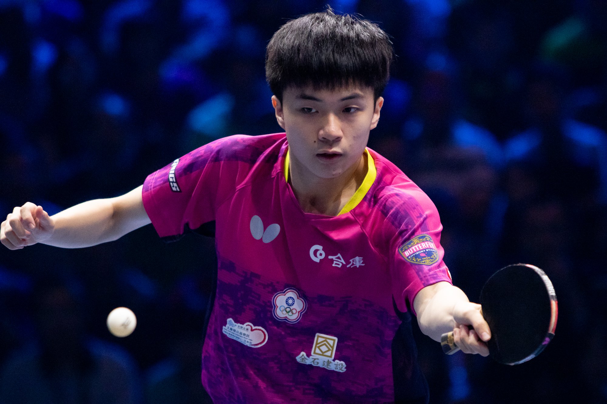 我國17歲桌球選手林昀儒，連退里約奧運銅牌、金牌，再從中國球王手中拿下勝利，獲得T2鑽石聯賽馬來西亞站男單冠軍。（翻攝自ITTF官方粉絲專頁）