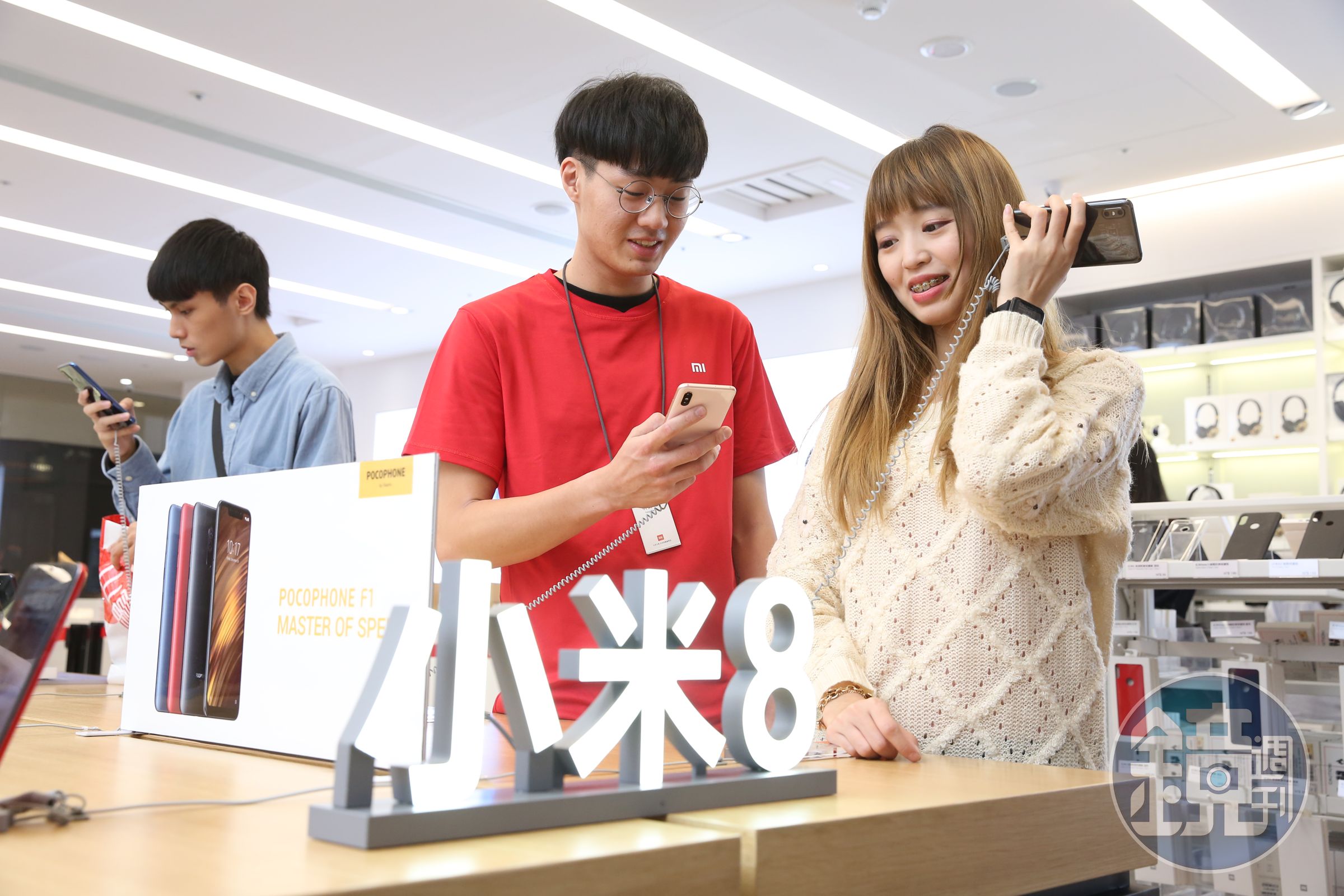 小米首登《財富》雜誌世界500強企業，明起一連4天祭出推出優惠活動，其中旗艦機小米8 Pro螢幕指紋版降千元。