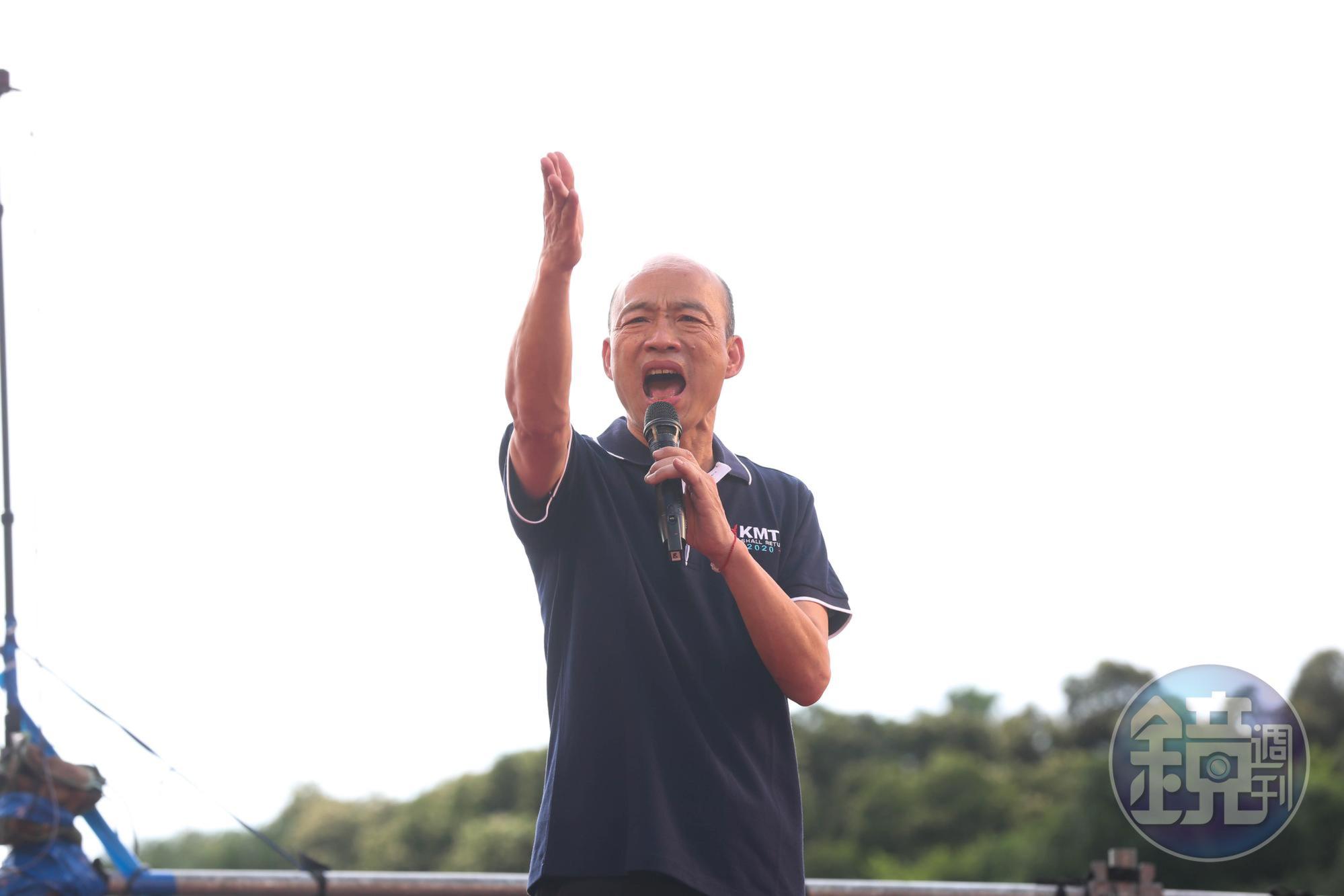 高雄淹水被批反應慢,高雄市長韓國瑜對中央開砲。