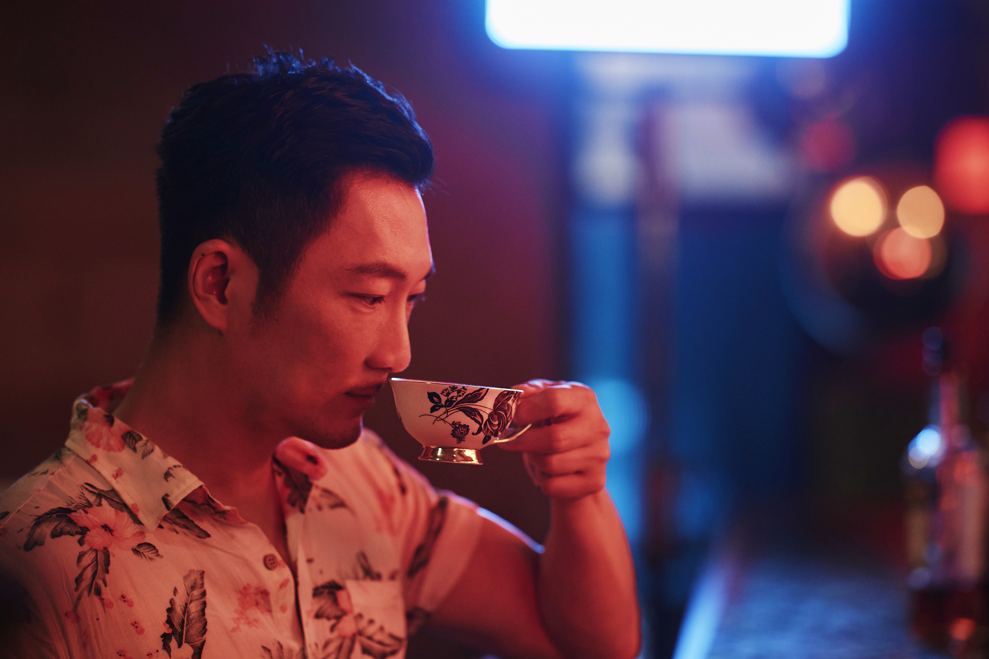 「LEXUS x HANKO 60」以琴酒搭配紅豆、香蕉，獨特的組合讓品飲充滿樂趣。
