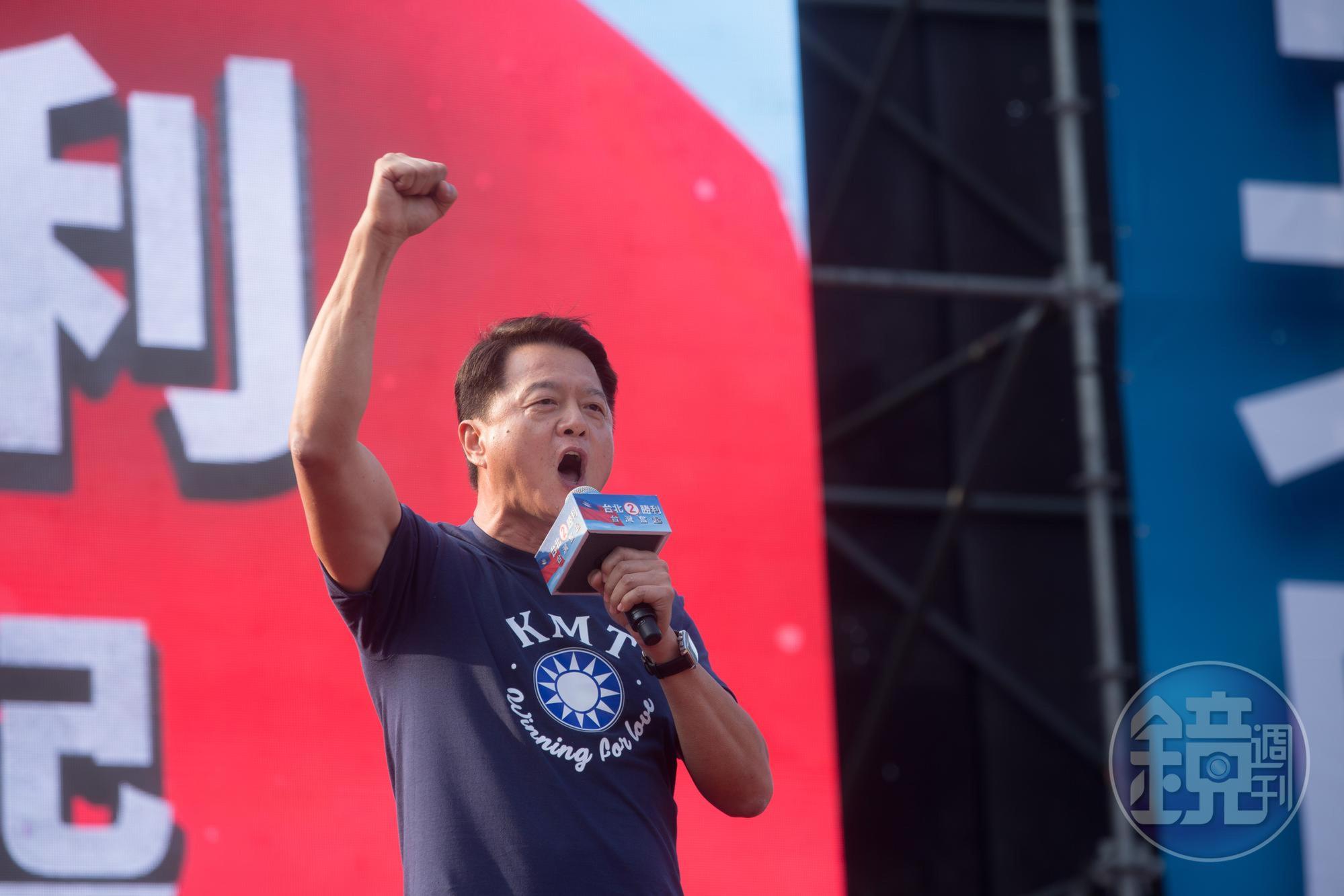 國民黨總統初選落敗的周錫瑋，接受外媒訪問時，表示自己的立場是中華民國應該統一中國，自己願為中華民國而戰。