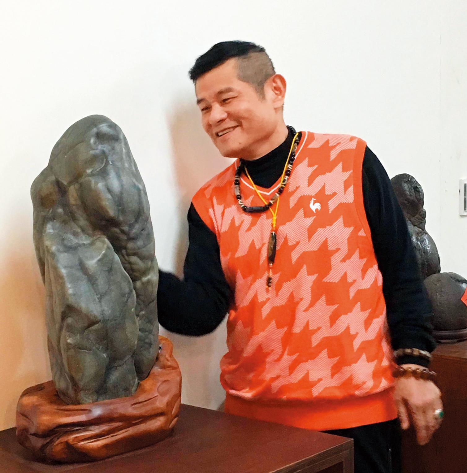 許效舜對於網友批評幽默回應。(翻攝自許效舜臉書)