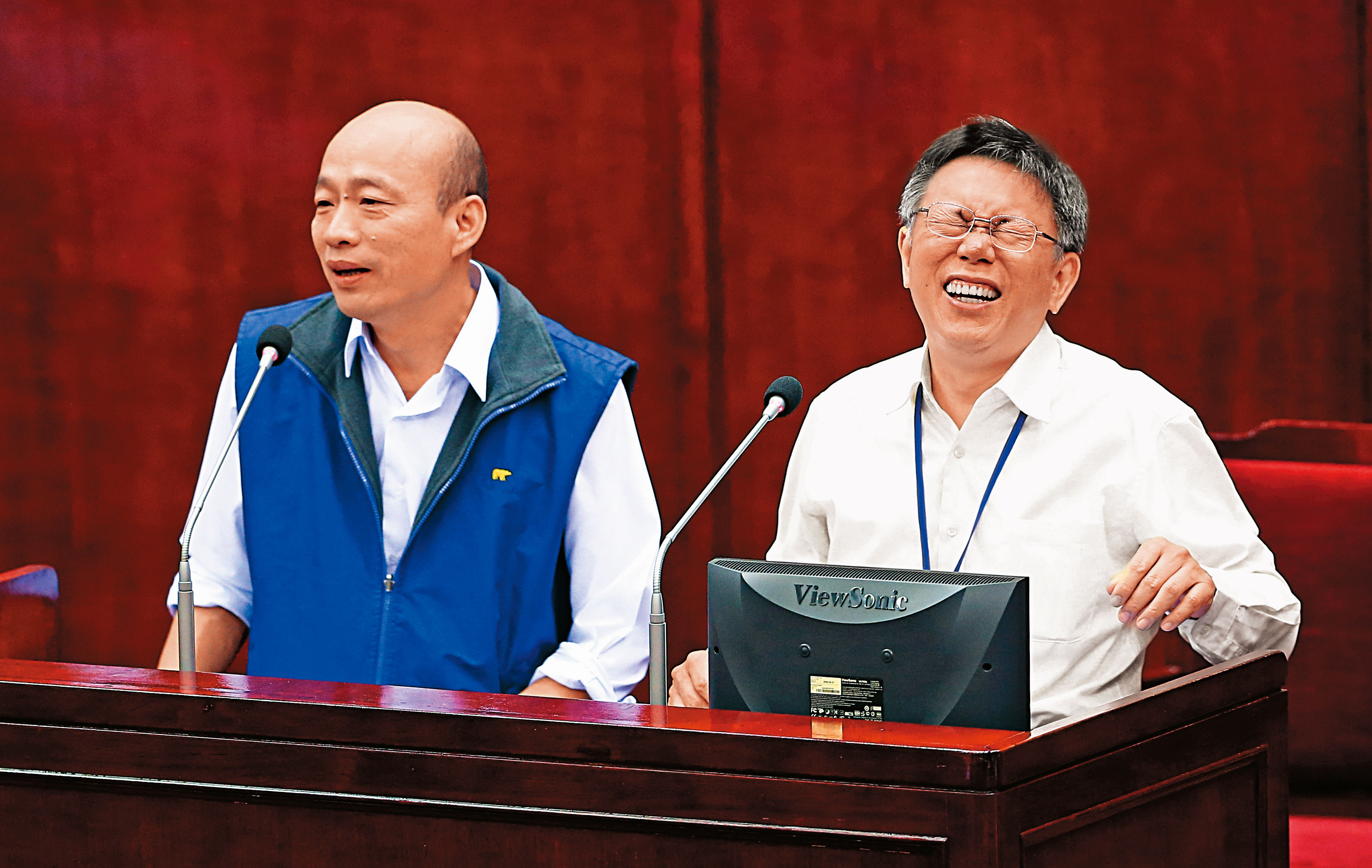 韓國瑜(左)過去曾說與柯文哲(右)對他有「知遇之恩」,如今2人可能成為競選對手,關係早已不如從前。(聯合知識庫)