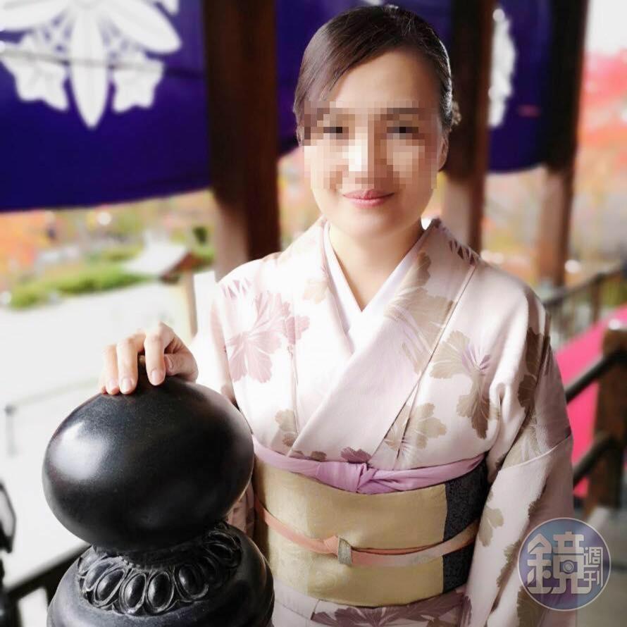 華航地勤主管董靜宜(圖),也跟著國安局人員買未稅品,是否違法有待檢調釐清。(翻攝自臉書)