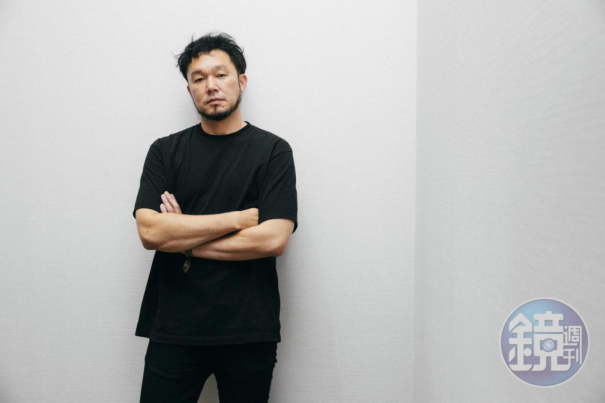從海外留學歸國後,伊藤涼進入傑尼斯事務所擔任A&R。