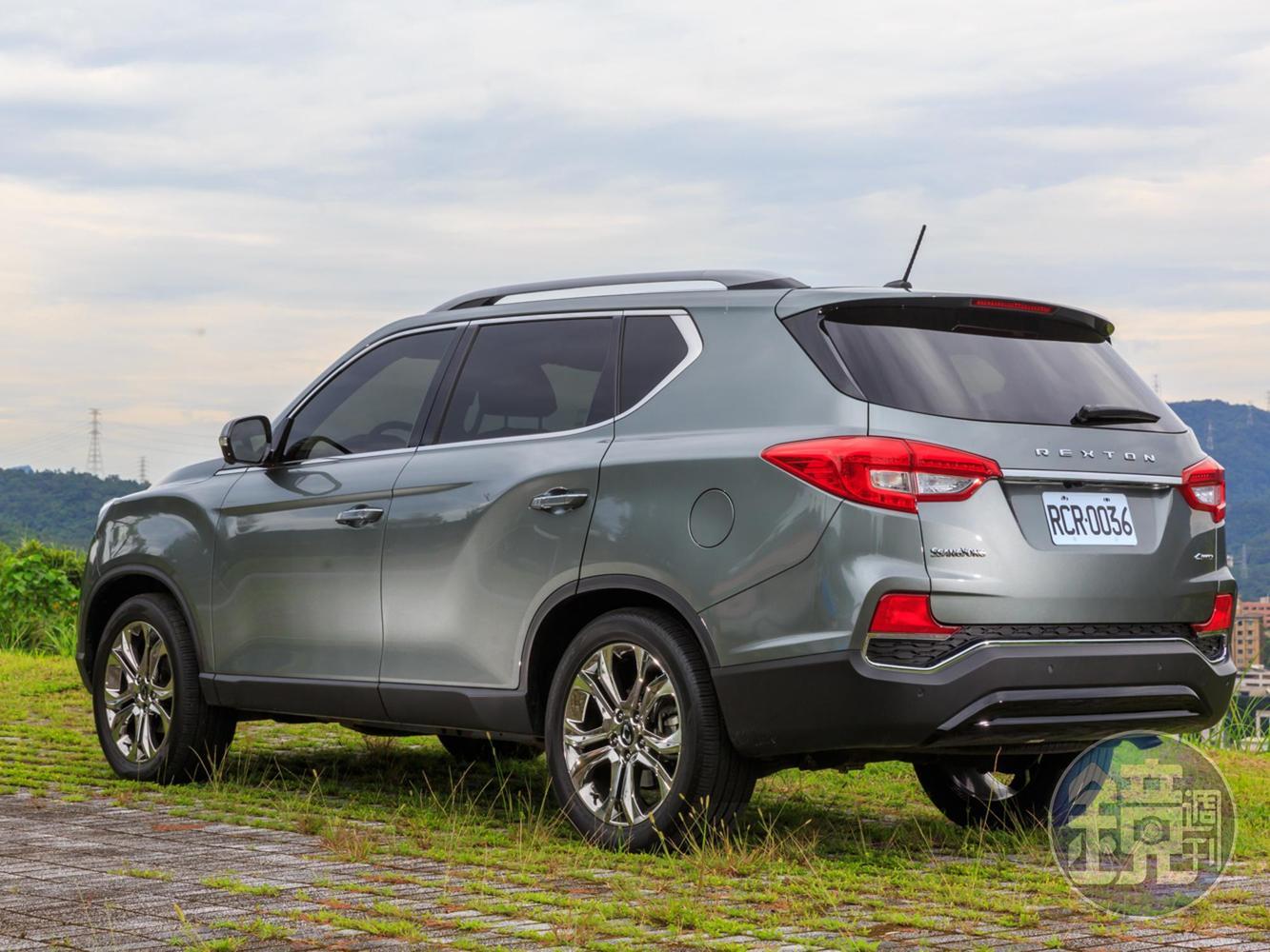 試駕車款Rexton 2.2柴油4WD豪華型定位為5＋2七人座LSUV。