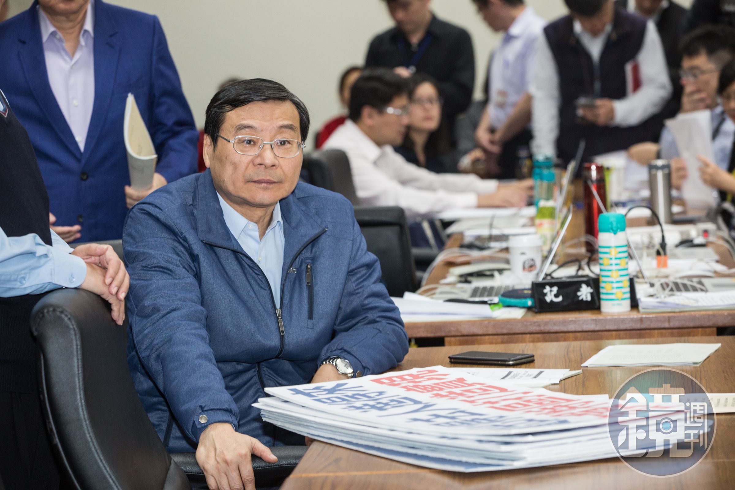 曾銘宗表示私菸案，不是國安局走私，幕後黑手是總統府才對。