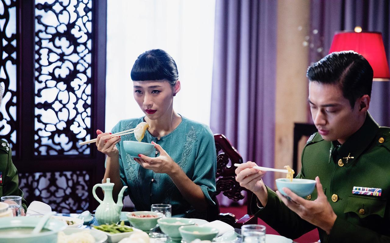 趙德胤以《灼人秘密》戲中戲為靈感的《幕後》,入圍VR觀摩單元。(岸上影像提供)