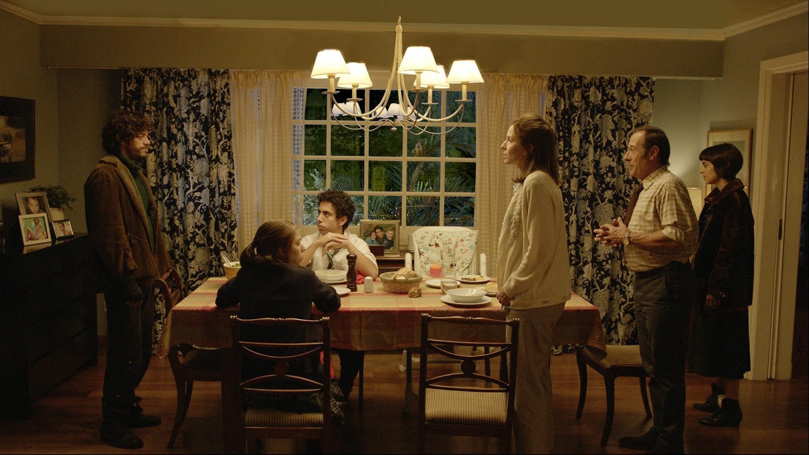 奧斯卡金獎編劇執導《賭命大富翁》講述上流下流互相折磨利用的驚悚故事，被喻為「阿根廷版《寄生上流》」。（東昊提供）