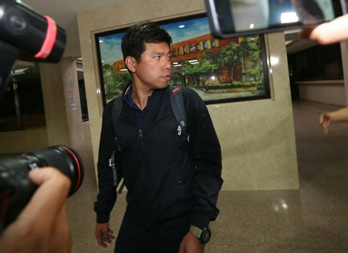 總統少校隨扈吳宗憲違法夾帶大量菸品遭踢爆，日前已被檢調羈押，整起案件涉入人員仍在調查當中。