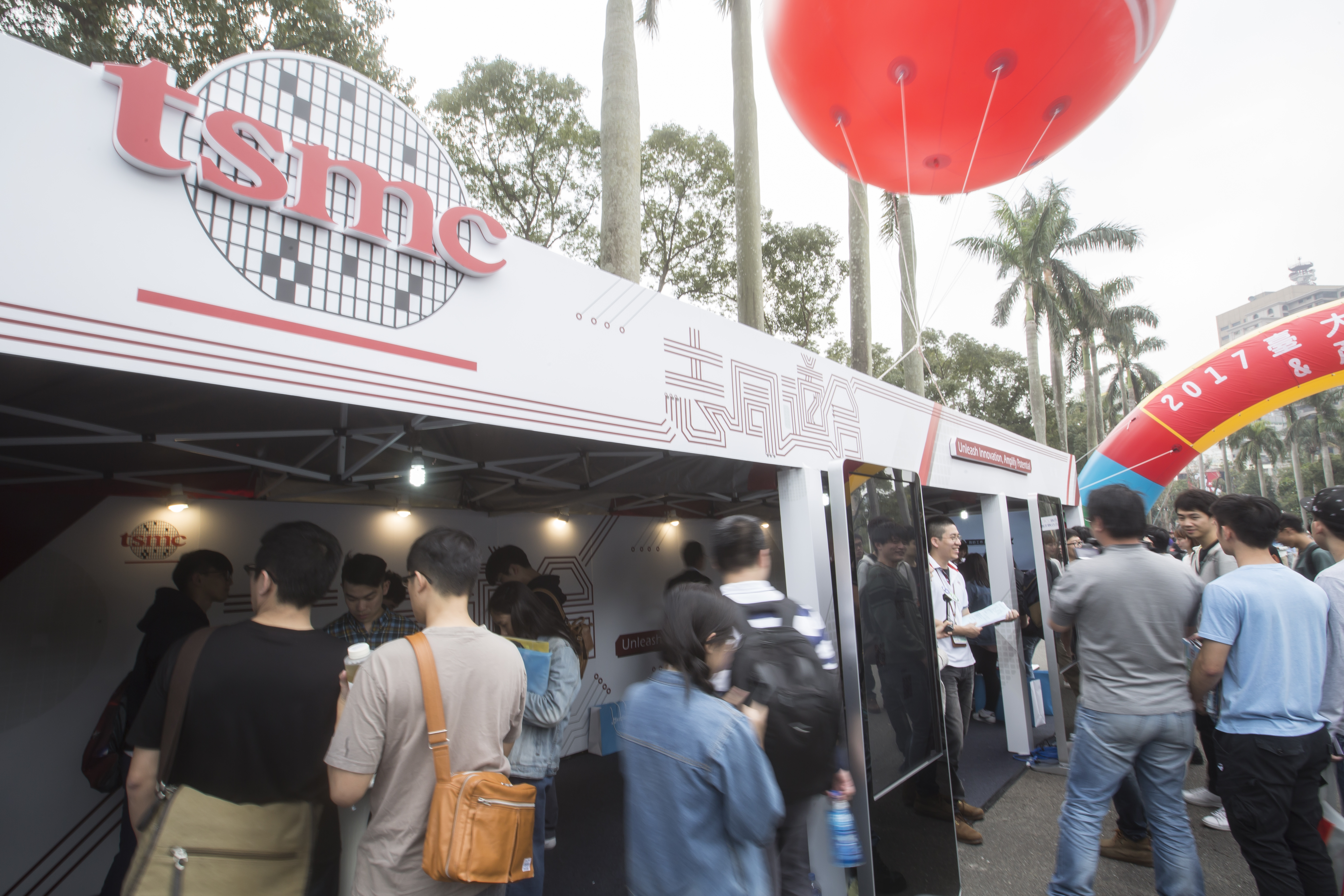 台積電宣布年底前招募逾3千名員工，以因應業務成長和技術開發需求。