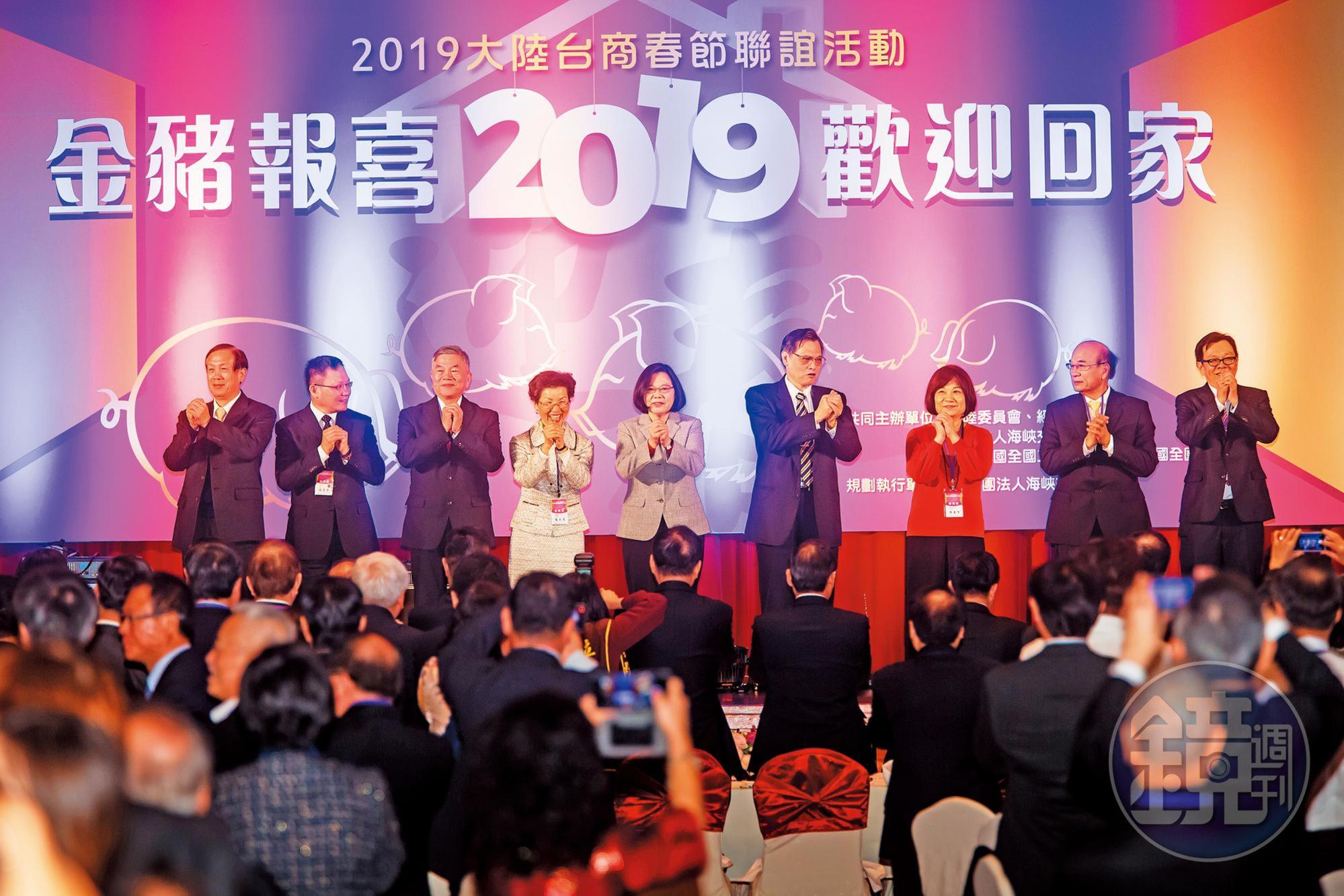 政府積極輔導台商回流,至7月投資金額已達4,400億元。