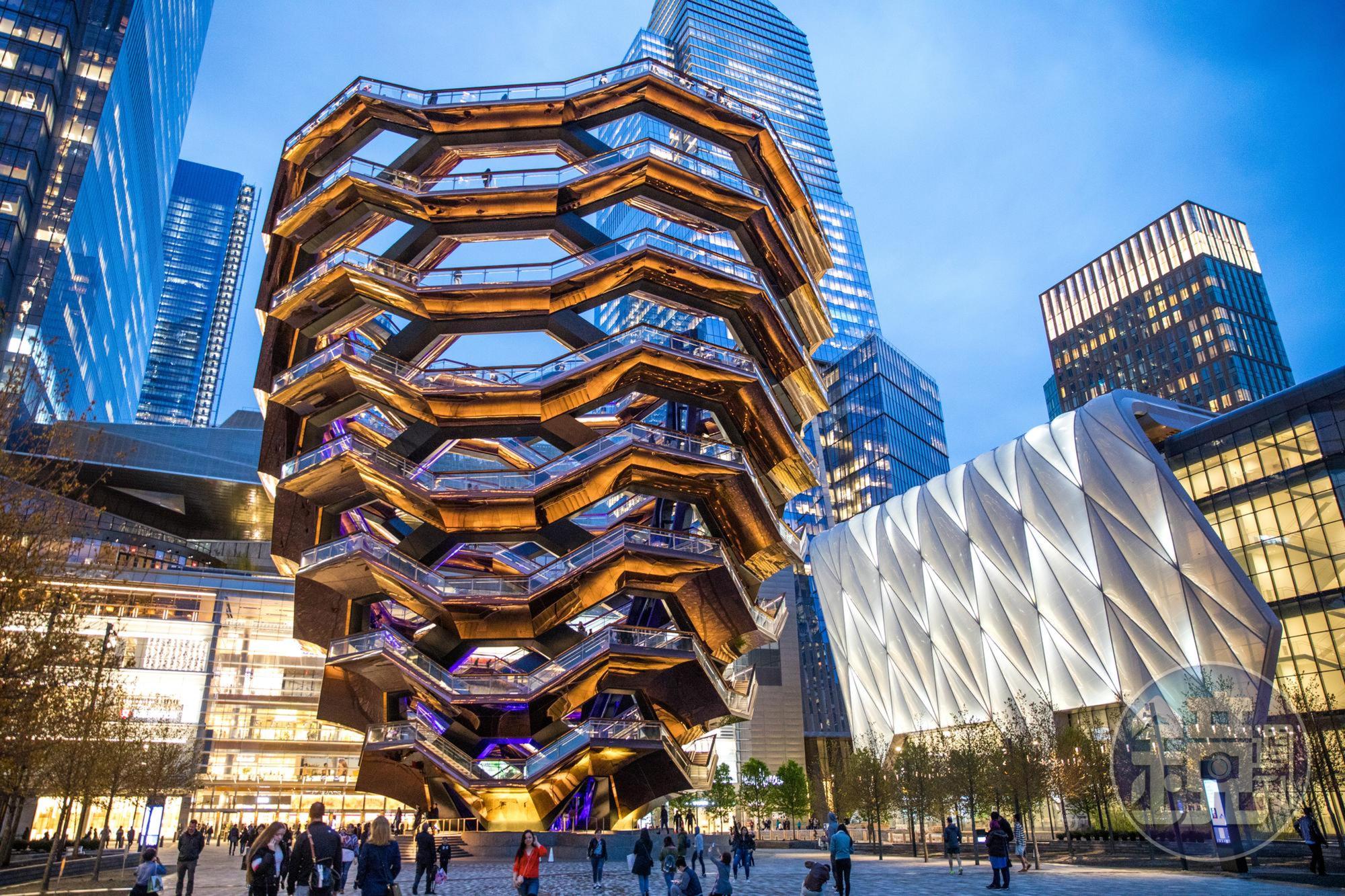 紐約最新觀光熱點哈德遜廣場(Hudson Yards)今年3月中部分開幕後吸引眾多人潮。