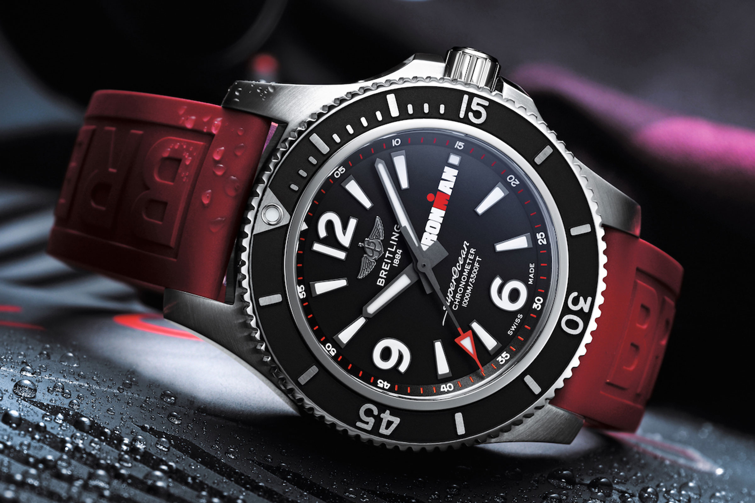 百年靈發表IRONMAN限量錶。IRONMAN？鋼鐵人？