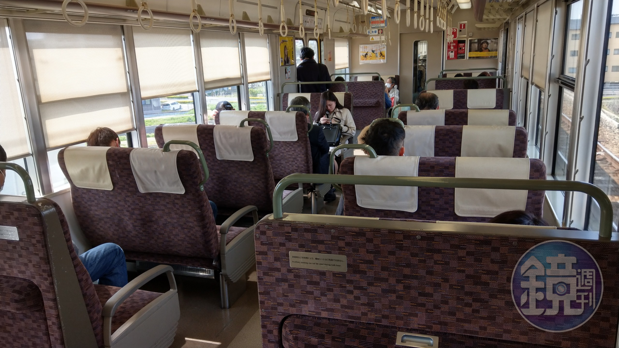 吳姓律師在日本被控涉電車痴漢案(火車上性騷擾),搭乘的是此款JR新快速及快速等級列車。