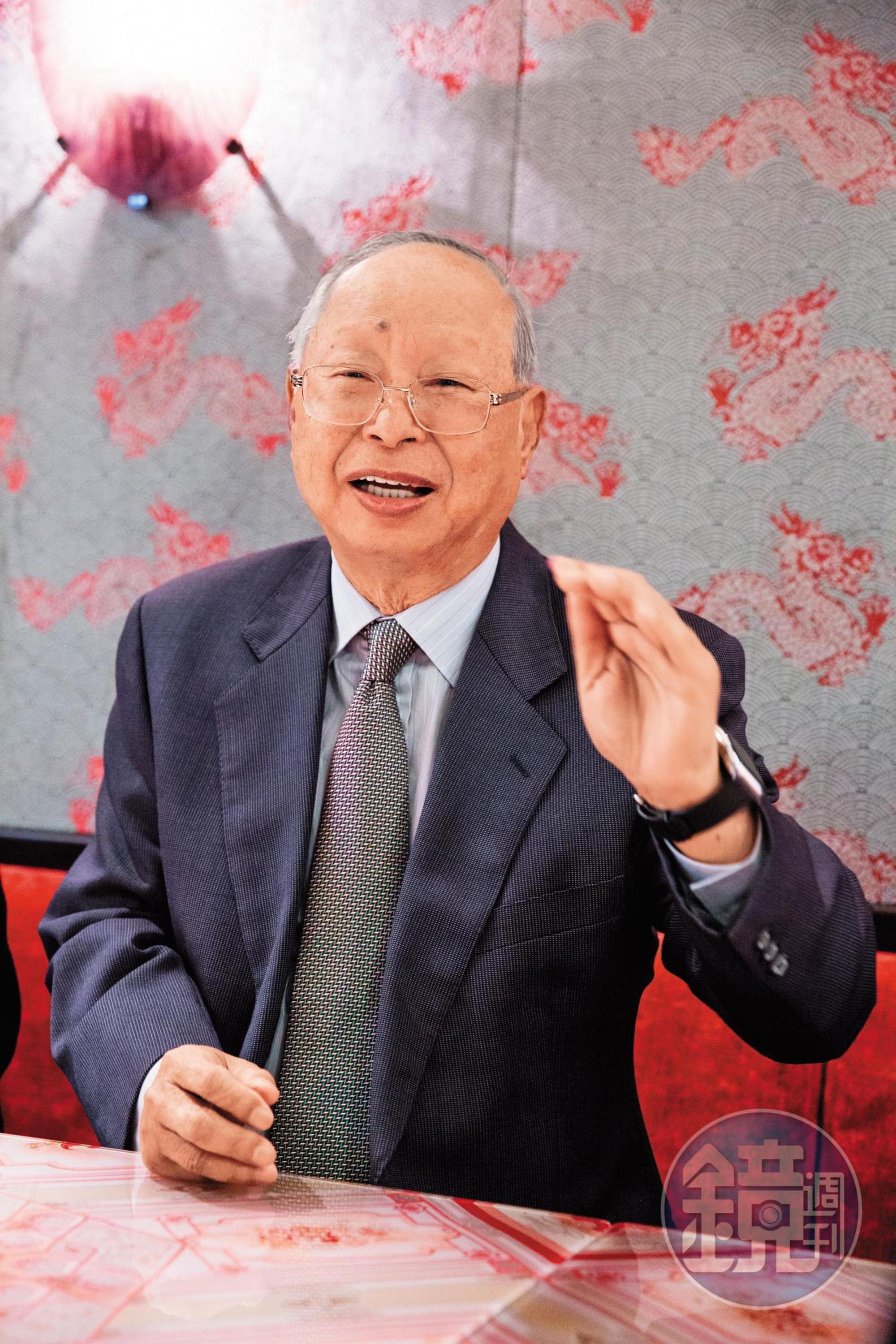 過去置身事外的新光三越董事長吳東興,被迫捲入新光吳家兄弟戰爭。