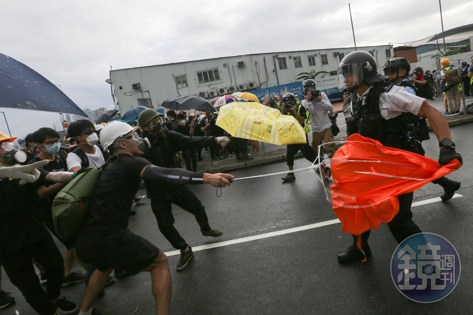 「反送中」衝突持續擴大，香港房市也遭到波及。
