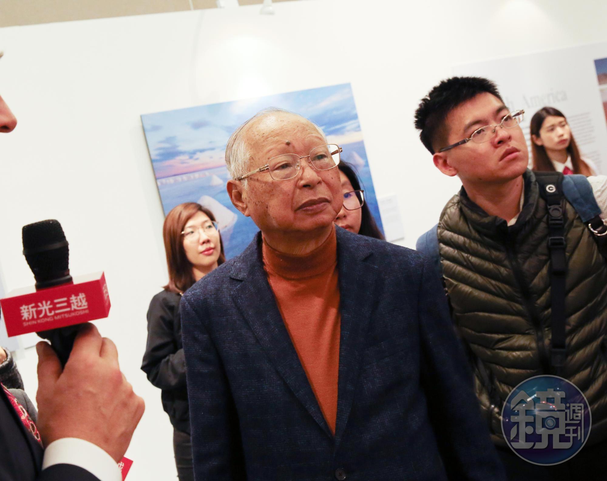 過去總能置身事外的新光三越董事長吳東興,被迫捲入新光吳家兄弟戰爭。