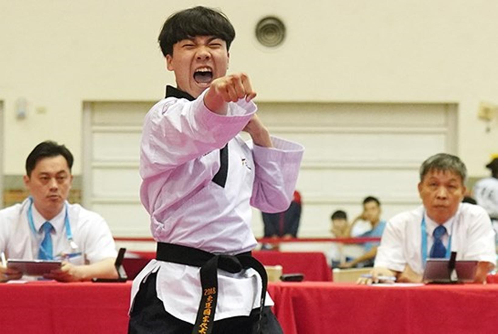 我國跆拳好手陳靖於今年世大運集訓期間，涉嫌醉闖女選手寢室並且騷擾選手。（翻攝自大專學生運動網）