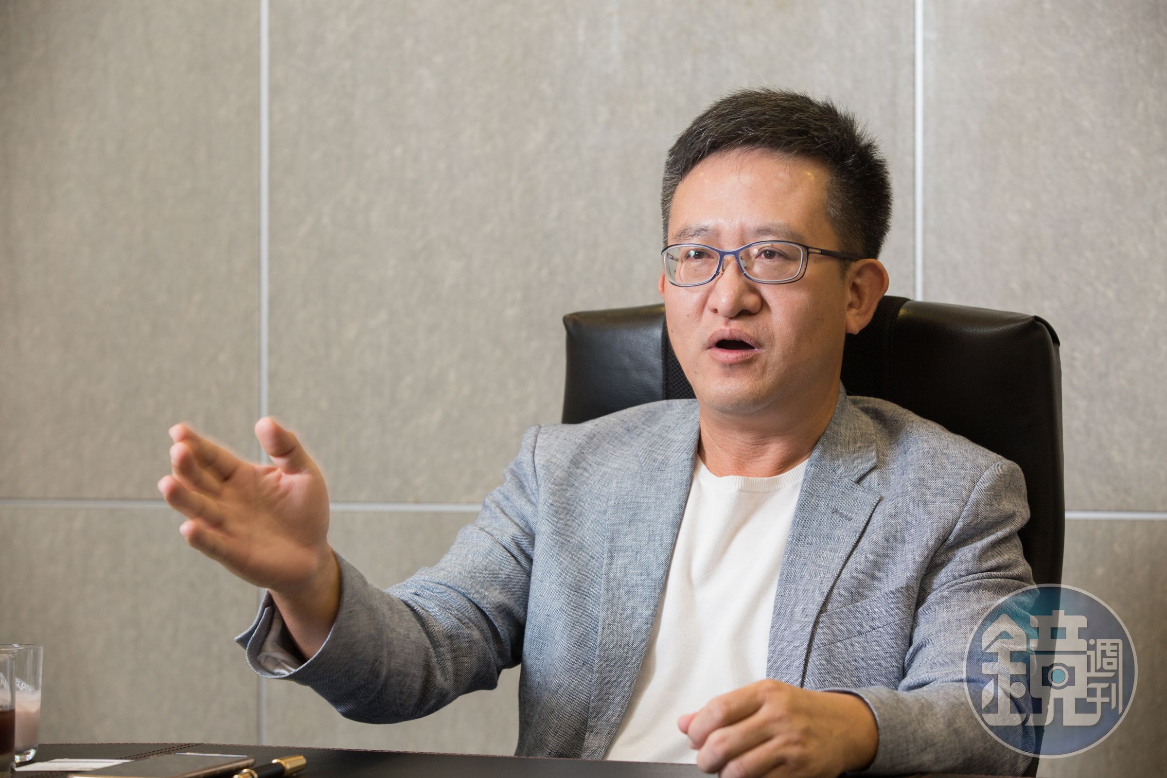 江中琨透露，90年代台灣流行吃醋蛋保健，可以抗疲勞、促進消化。
