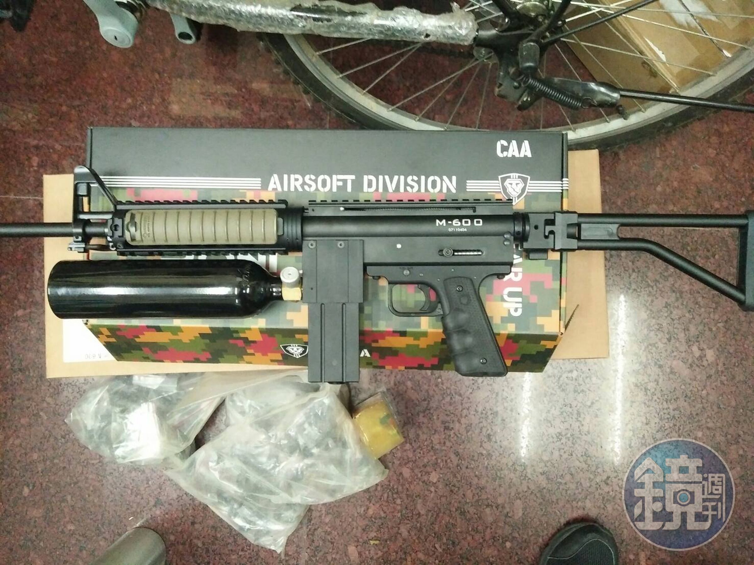 市面販售的操作槍容易成為歹徒的改造基底，警方擬推修法規範。