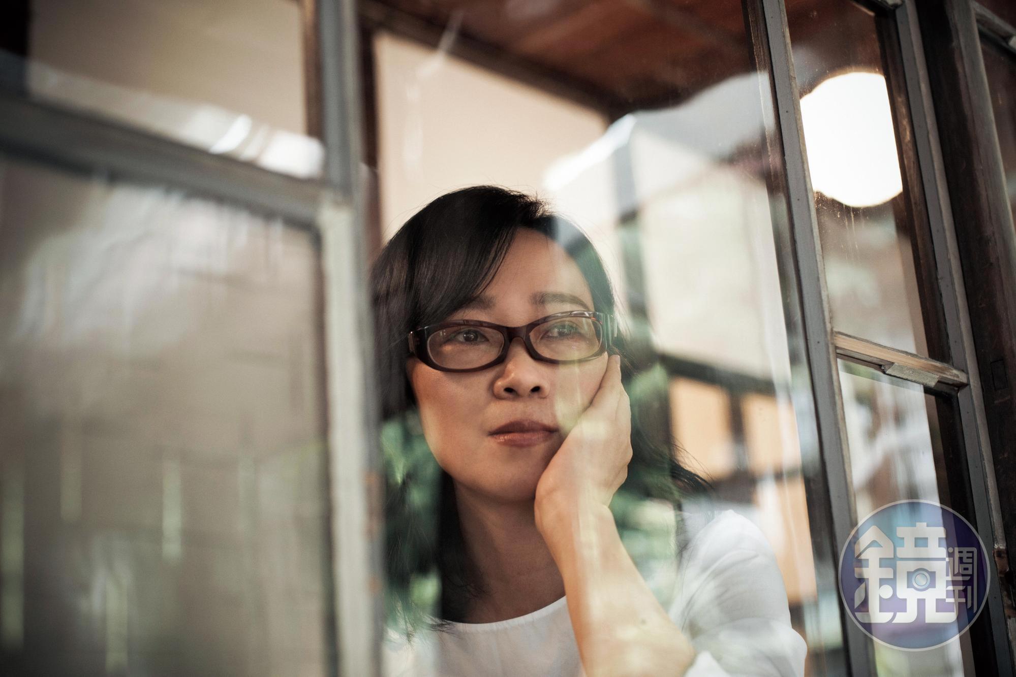 雷光夏看似寧靜,其實是個固執的人,她對音樂工作是固執的,「你堅持往下走,路就為你打開了。」