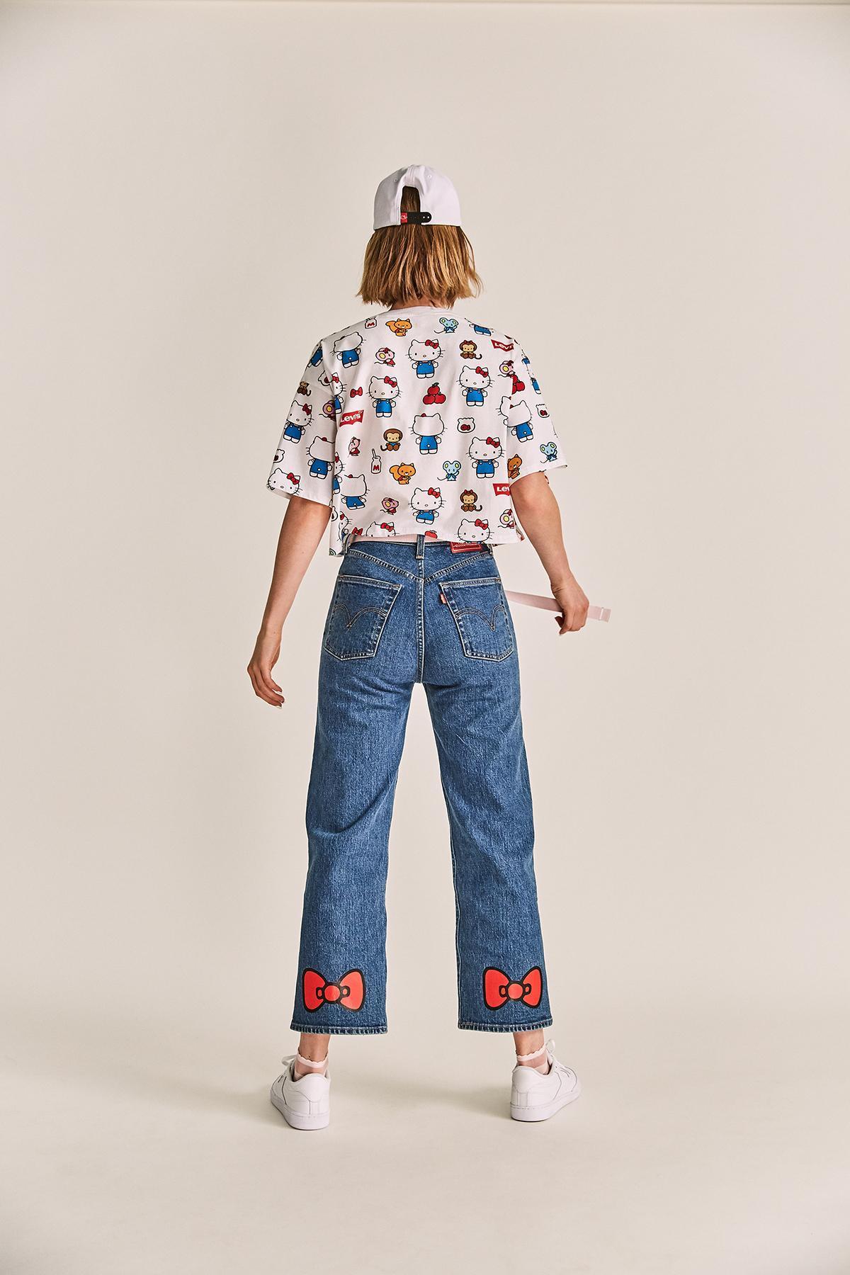 LEVI’S x HELLO KITTY聯名系列為街頭美式風格設計,包括各式短TEE上著、帽TEE與丹寧產品。(LEVI’S提供)
