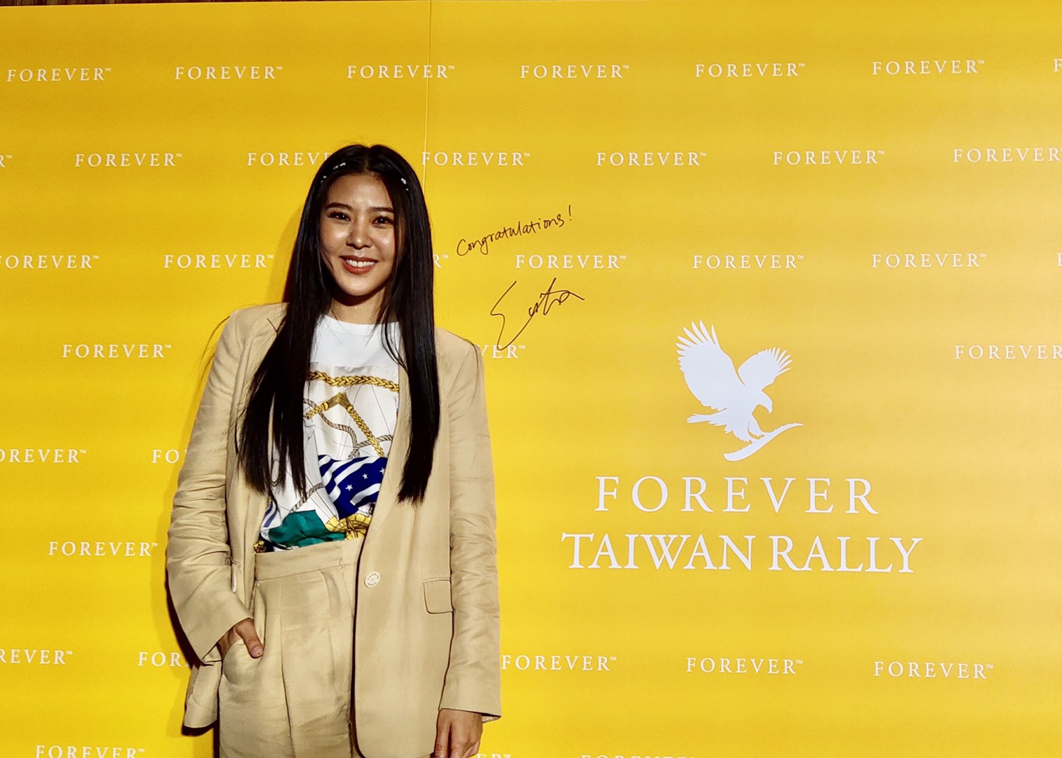 劉艾立在新型態音樂劇《西哈遊記》飾演女主角的她，在劇中與哈林配成對。