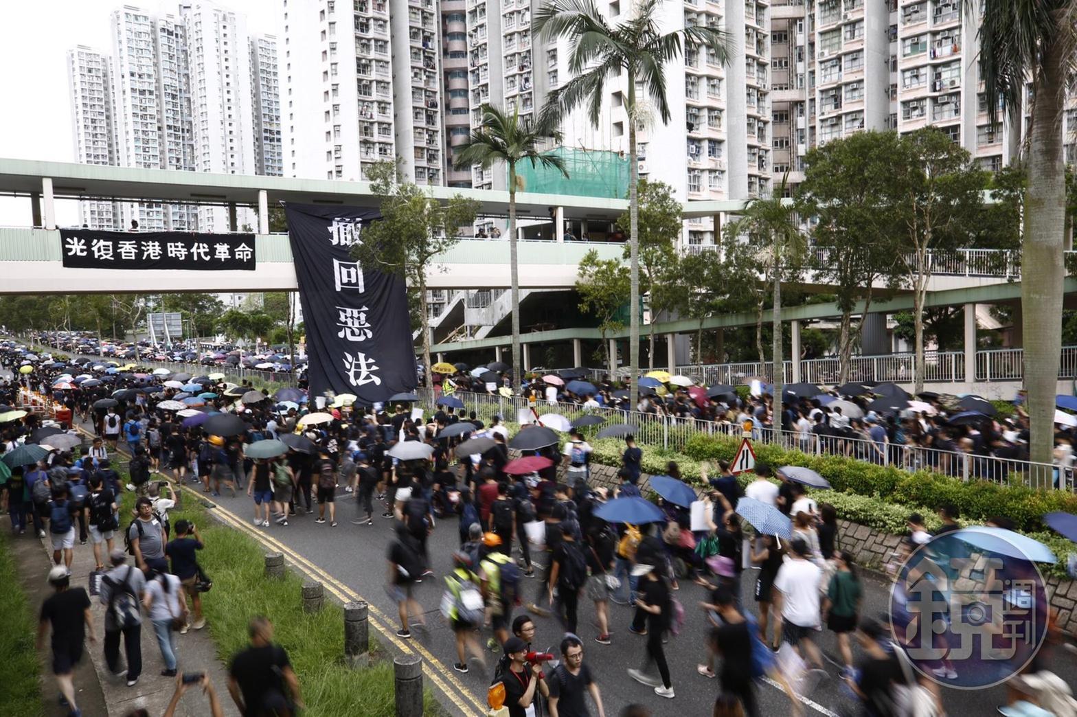 香港反送中將軍澳遊行,根據主辦方估計約有15萬人參與。