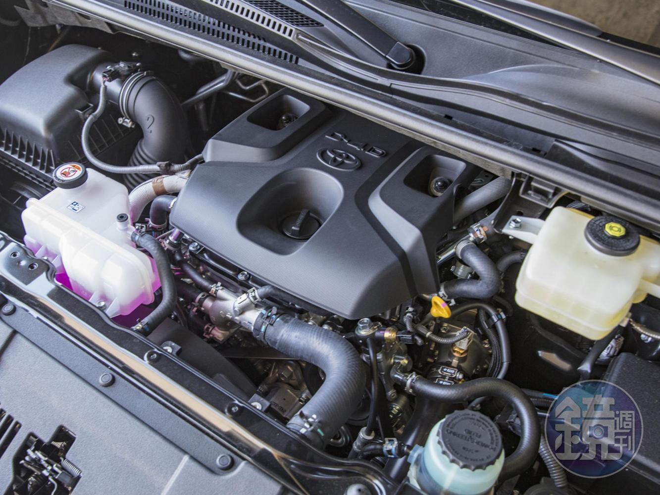 搭載TOYOTA新一代，代號1GD-FTV的2.8升直四渦輪增壓柴油引擎。