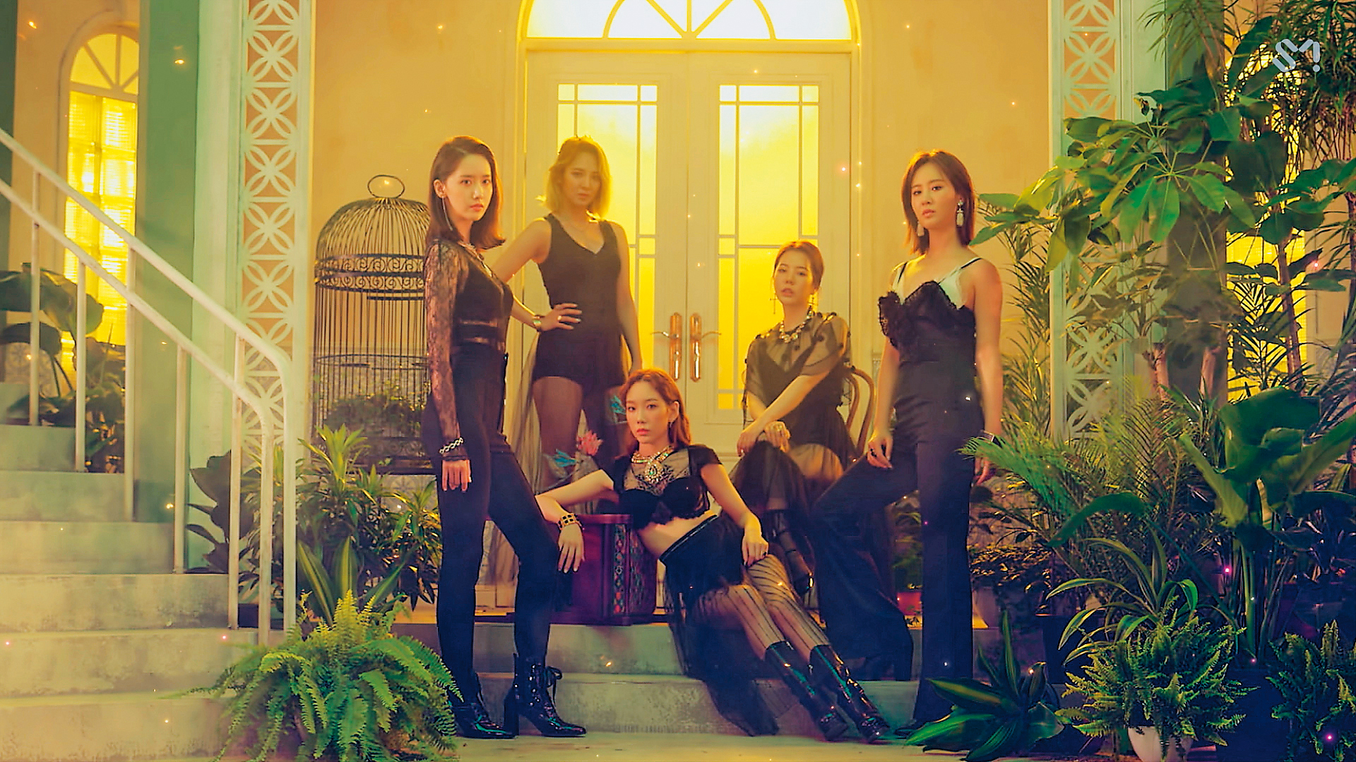 VISHOP為「少女時代—OH!GG」操刀的〈Lil' Touch〉MV在今年突破億次點擊，成為她們第8首點擊率破億的MV。（VISHOP提供）