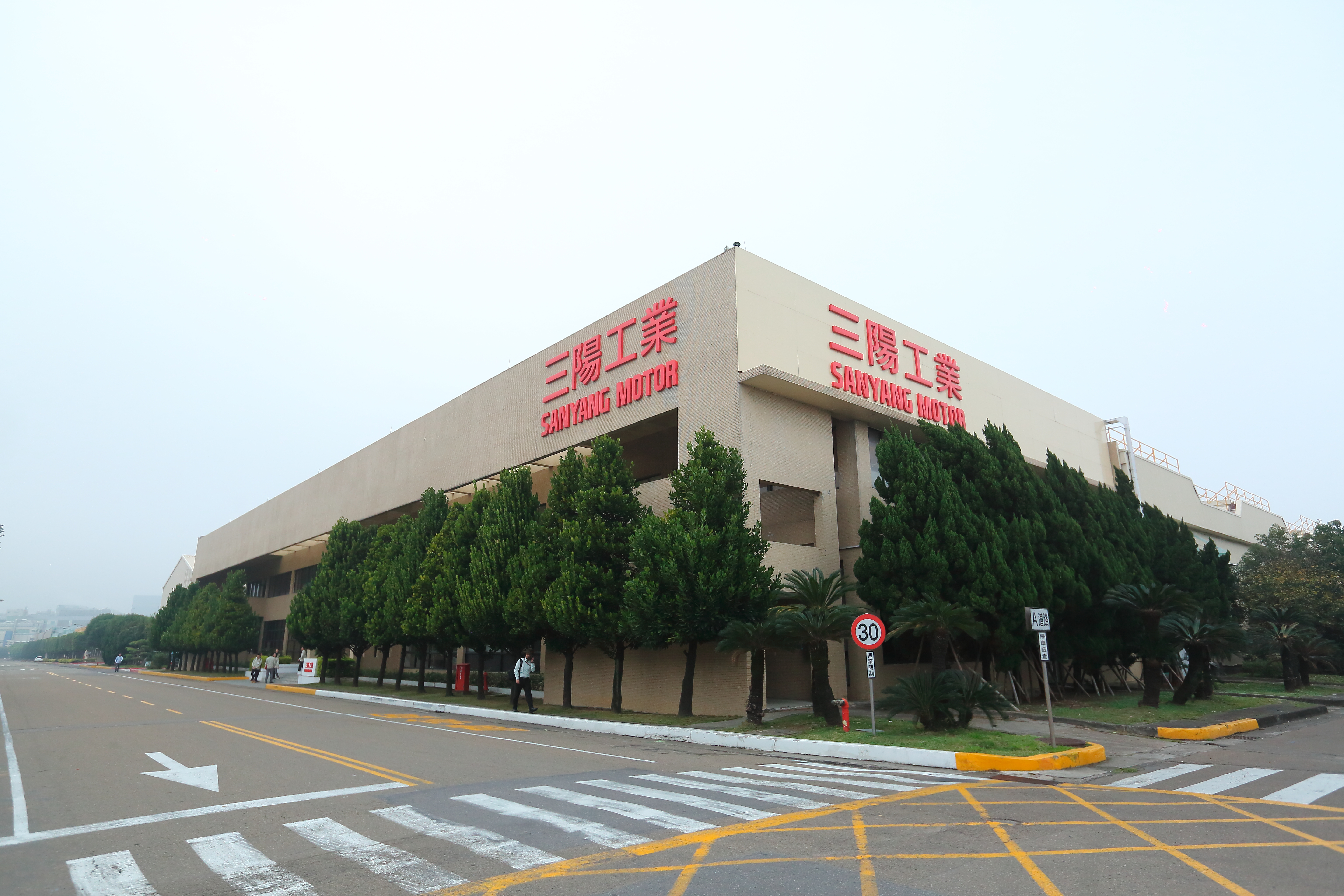 吳清源10幾歲的時候覺得三陽這家公司好氣派、好大，40多年後，他以市場派之姿入主三陽坐上董座大位