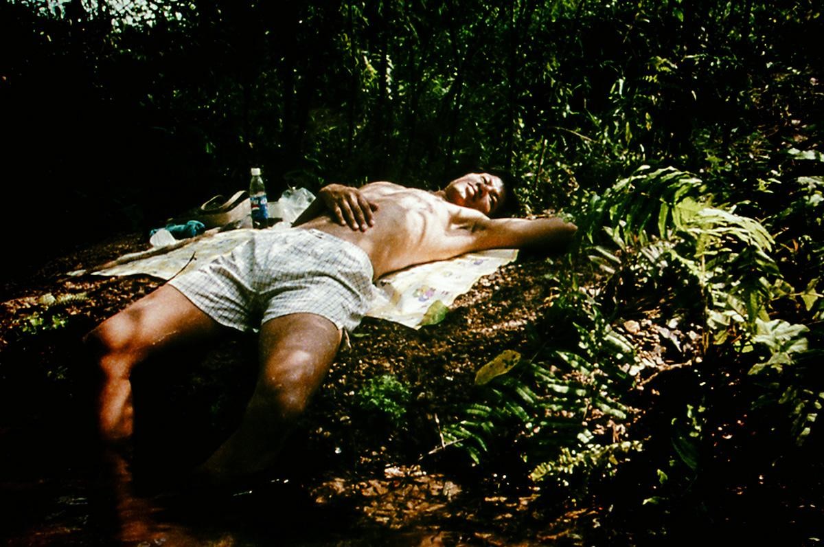 《極樂森林》是利與阿比查邦合作的第一部電影，後者曾花一個月補拍三個鏡頭，後來又全部剪掉。（kick the machine提供）