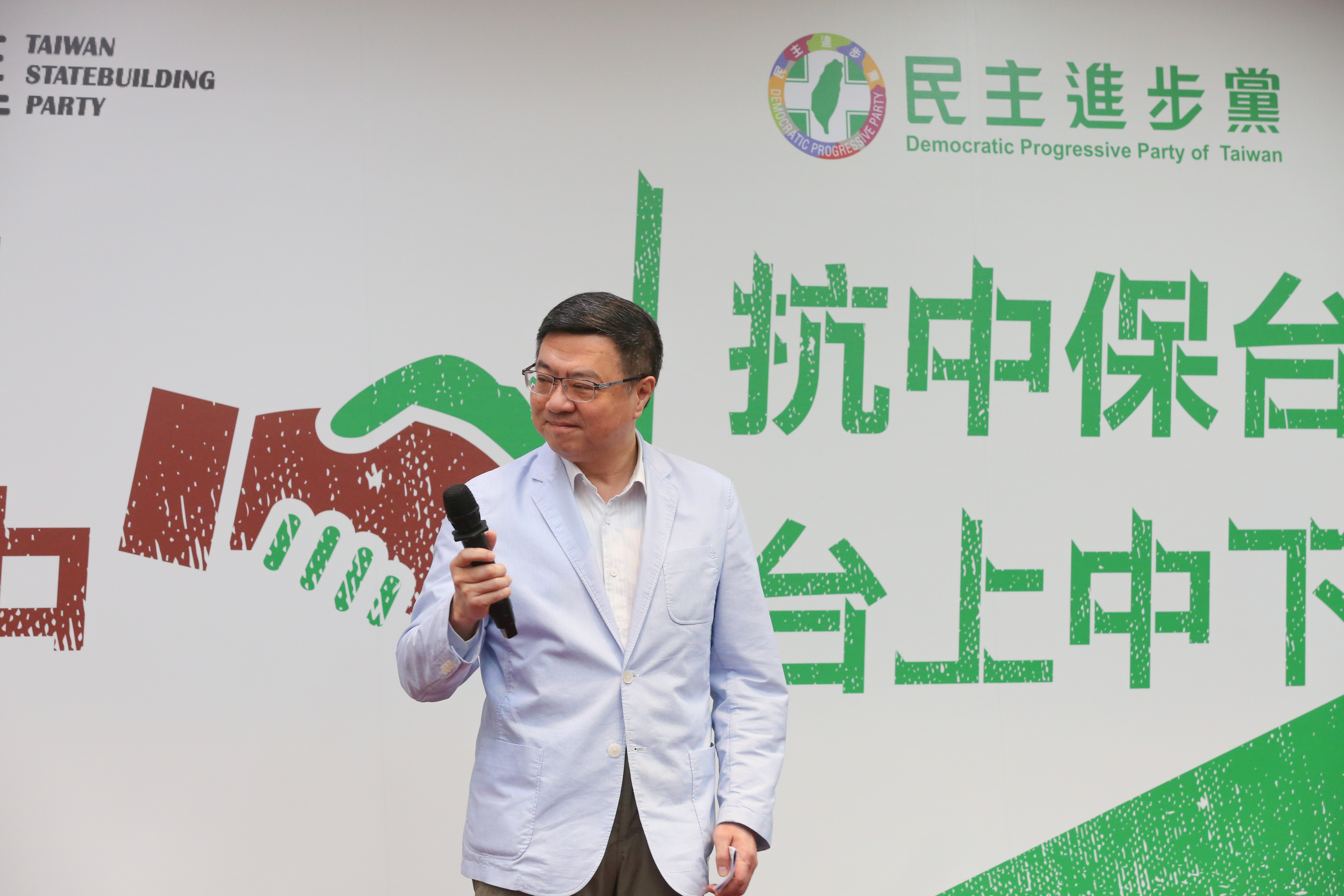 針對明日台民黨將正式成立，媒體追問卓榮泰（圖）柯文哲是否符合民進黨的合作原則，卓僅簡單回應「那要問他本人」。