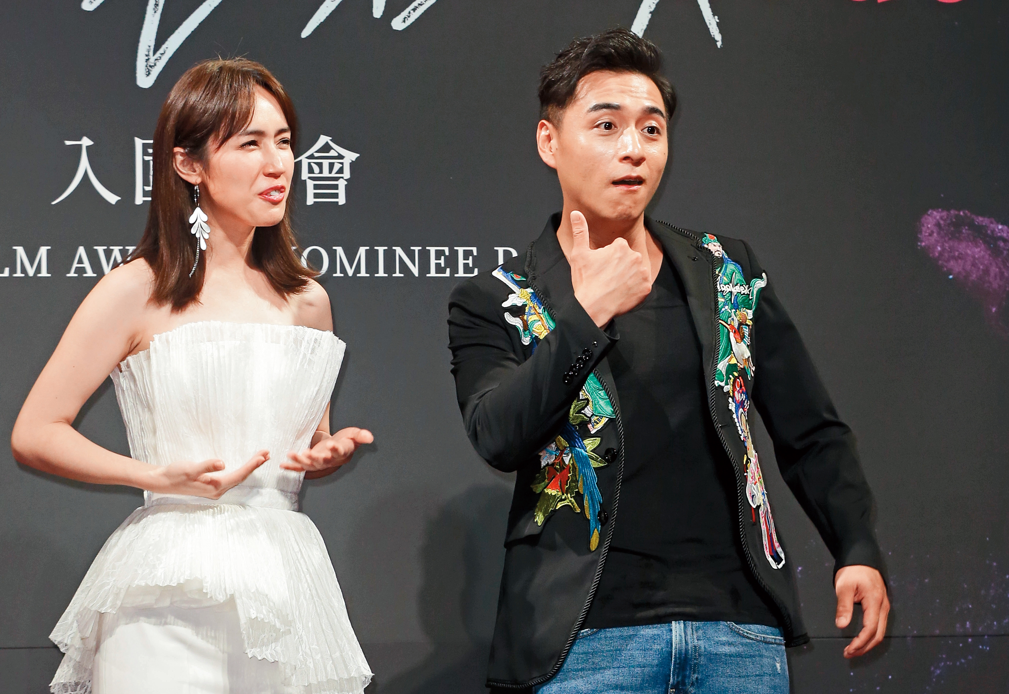 鄭人碩(右)和小薰的不倫緋聞傳了三個月,終於在今年得以公開放閃,兩人還以《寒單》入圍台北電影節男主角和女配角。