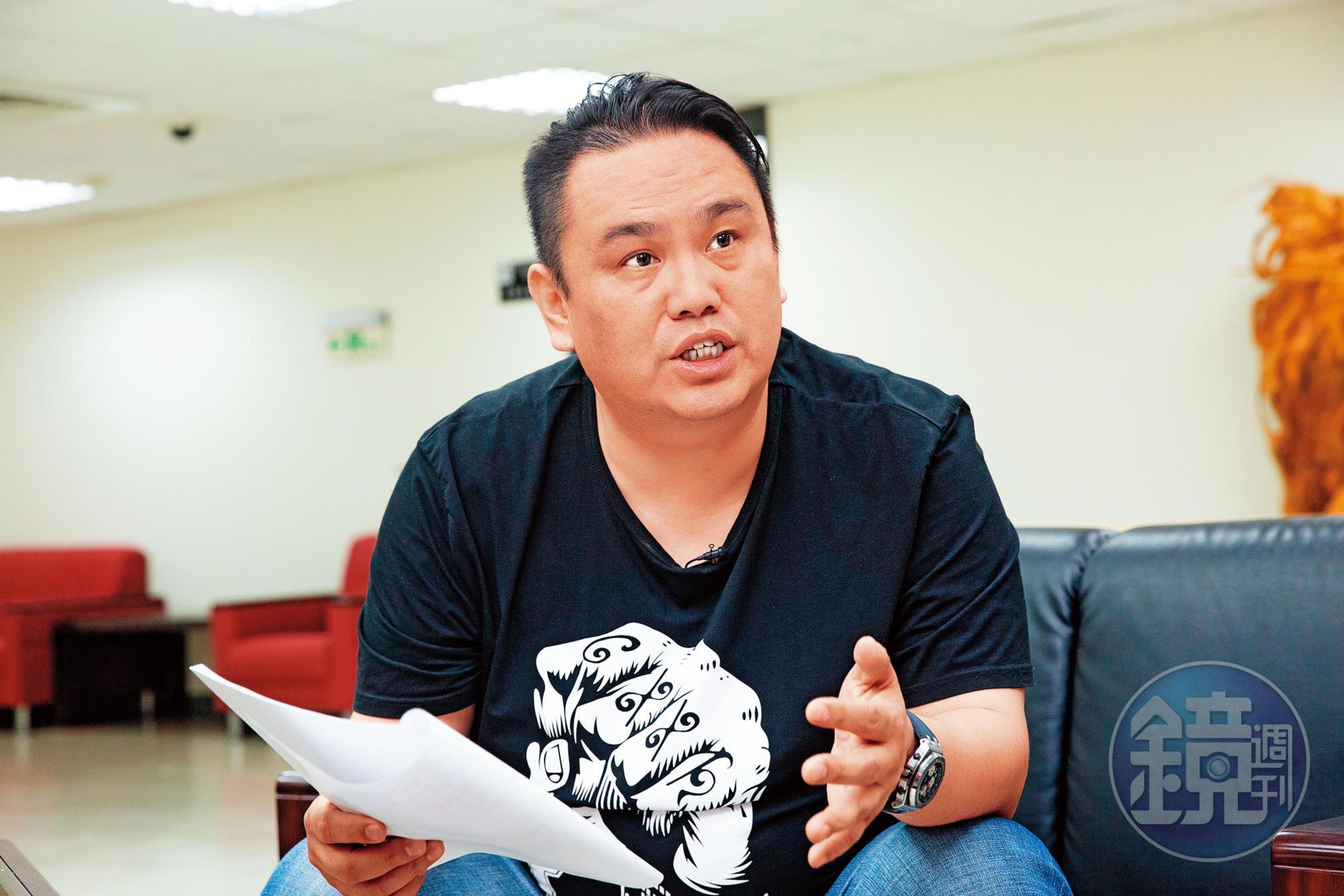 接受家長陳情的台北市議員陳重文（圖）認為，校方未依程序處理性侵案，有嚴重疏失。