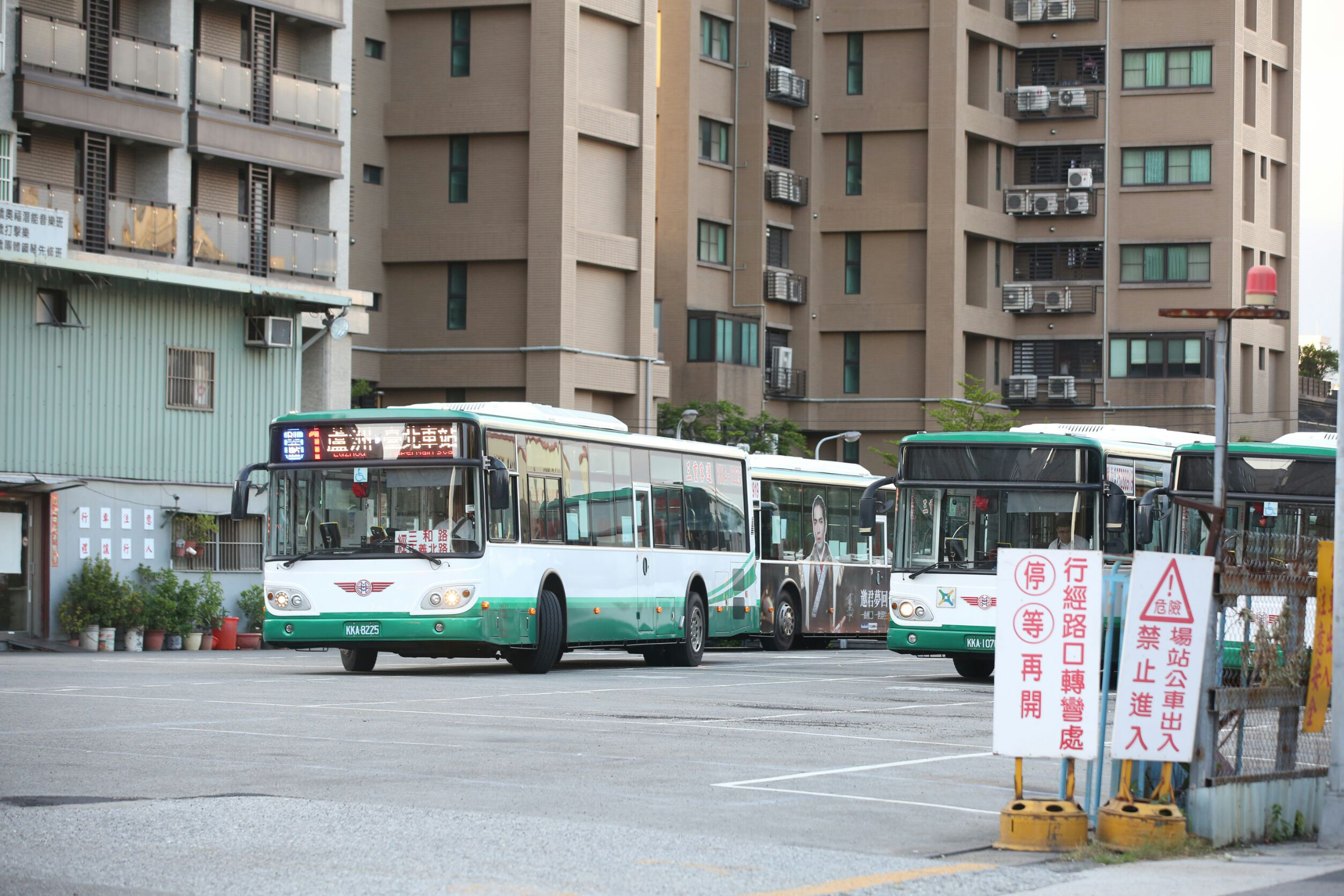 緊鄰捷運蘆洲站的三重客運蘆一、蘆二站土地處分案,是李家老大與老三爭執的導火線之一。