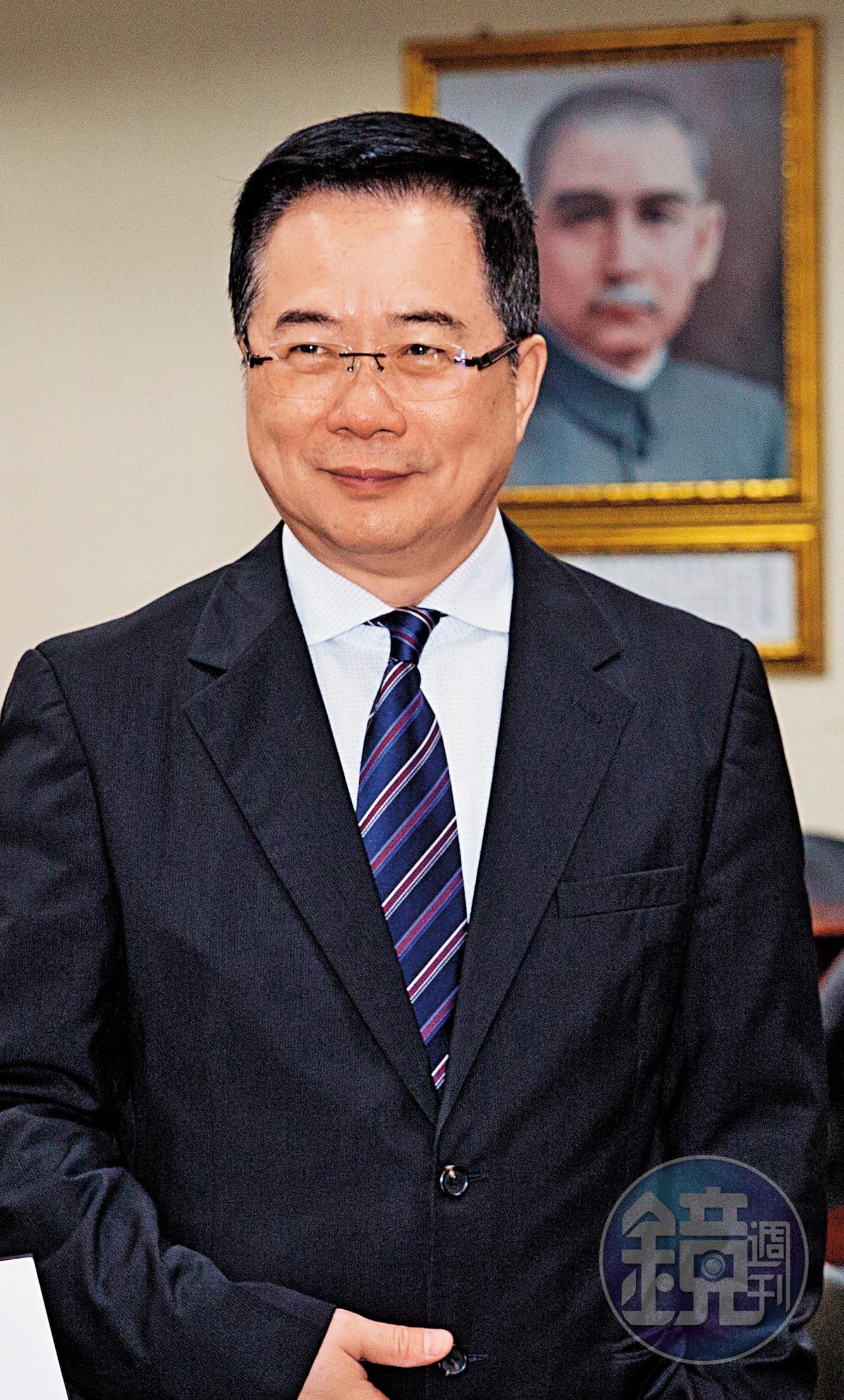 蔡正元擔任三重客運總經理僅20天,被外界認為是門神。