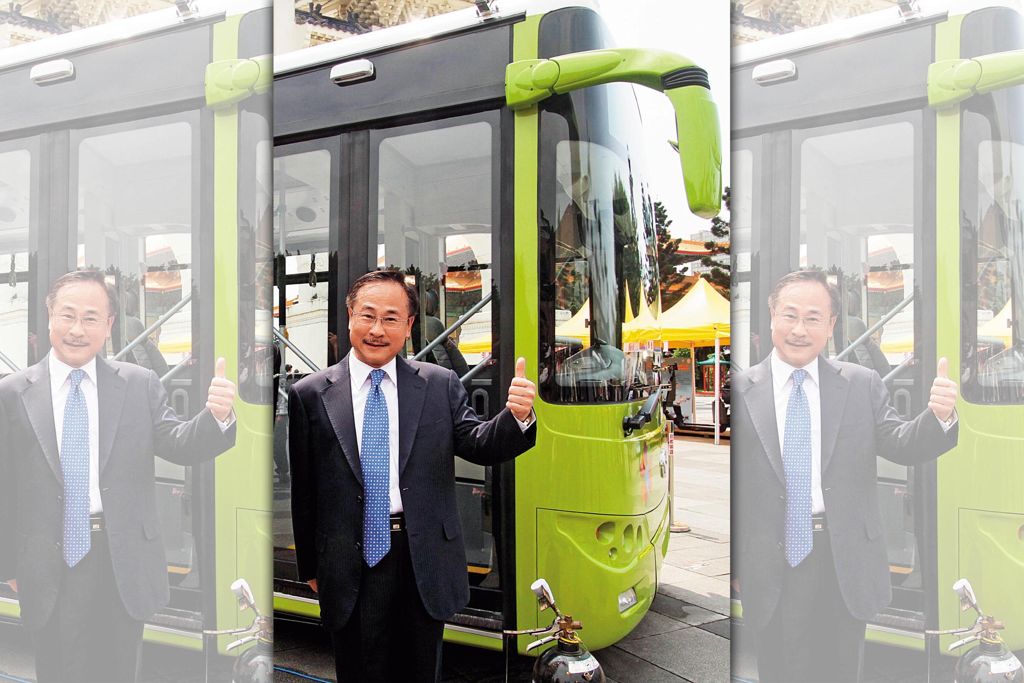 老三李博文將在苗栗打造電動公車廠,分食政府600億元補助大餅。(東方IC)