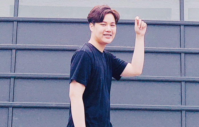 麥克風小天王蘇友謙走出陰霾，貸款千萬再出發。（友恆國際）