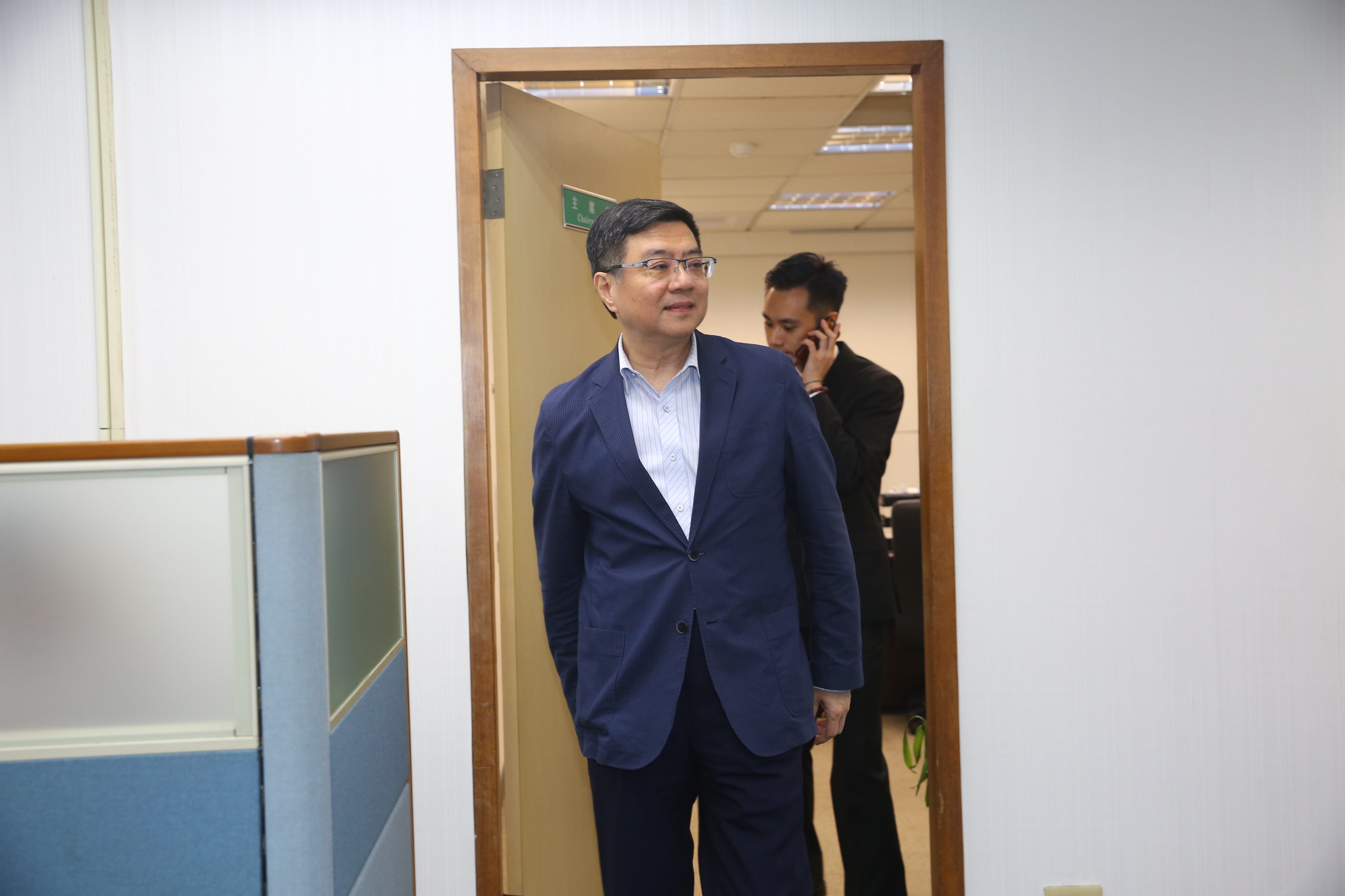 坦承5日已與賴清德會面，進黨主席卓榮泰強調，與賴會談中完全沒有提到蔡賴配，也沒邀賴列不分區立委。