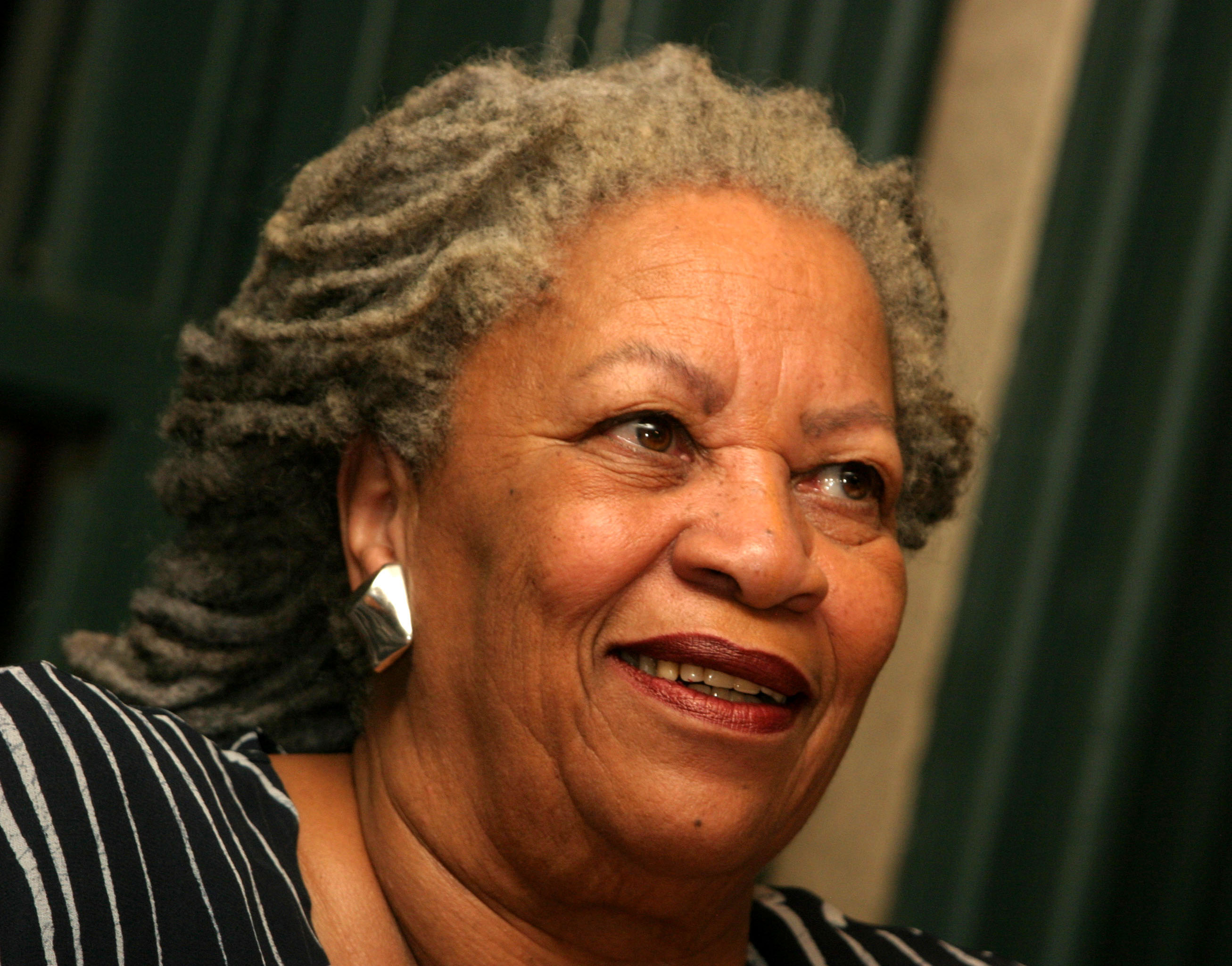 諾貝爾文學獎首位非裔女性得主莫里森辭世,享年88歲。(東方IC)