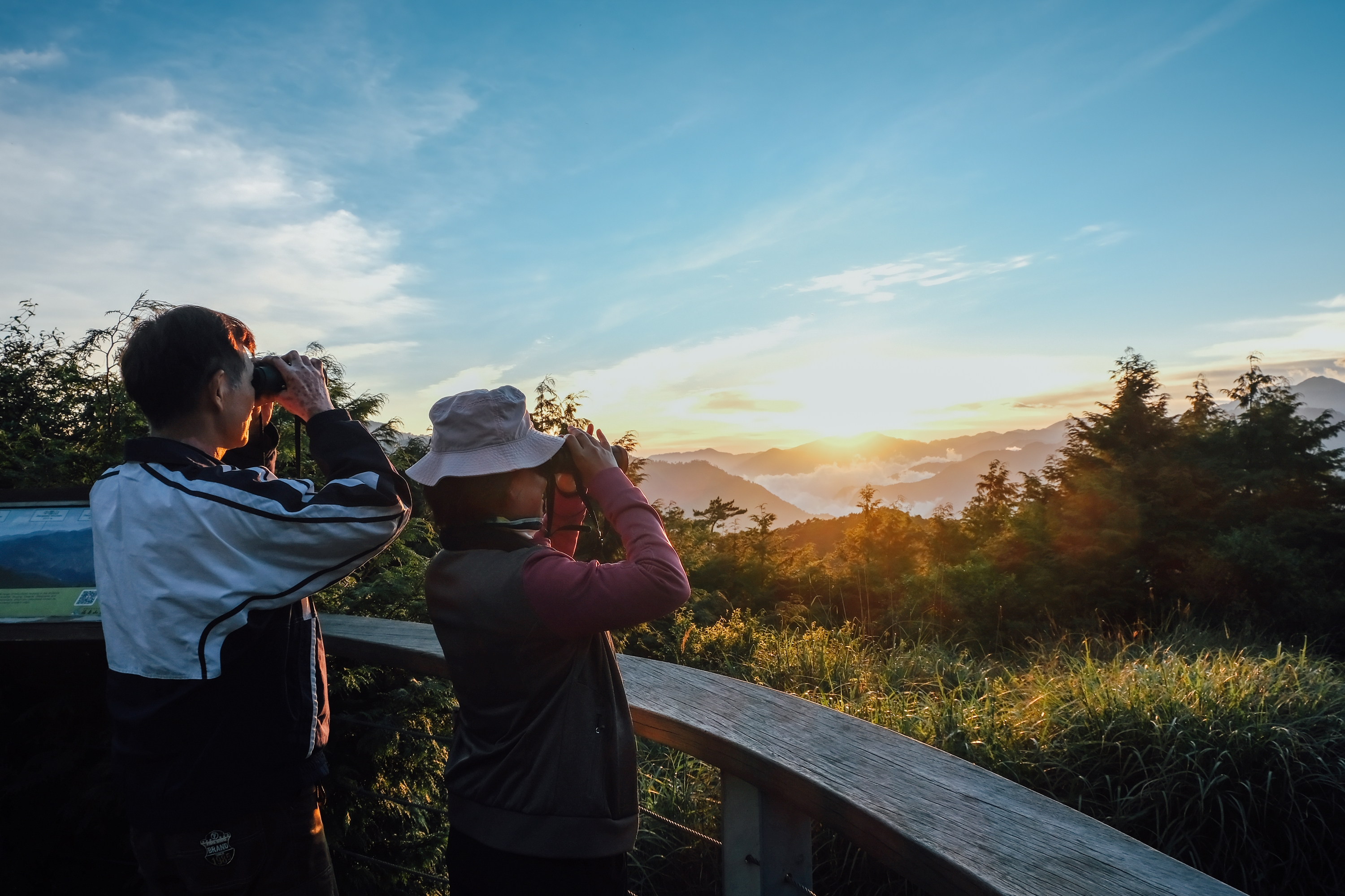 福壽山農場的天池入口是觀賞夕陽的絕佳場所。