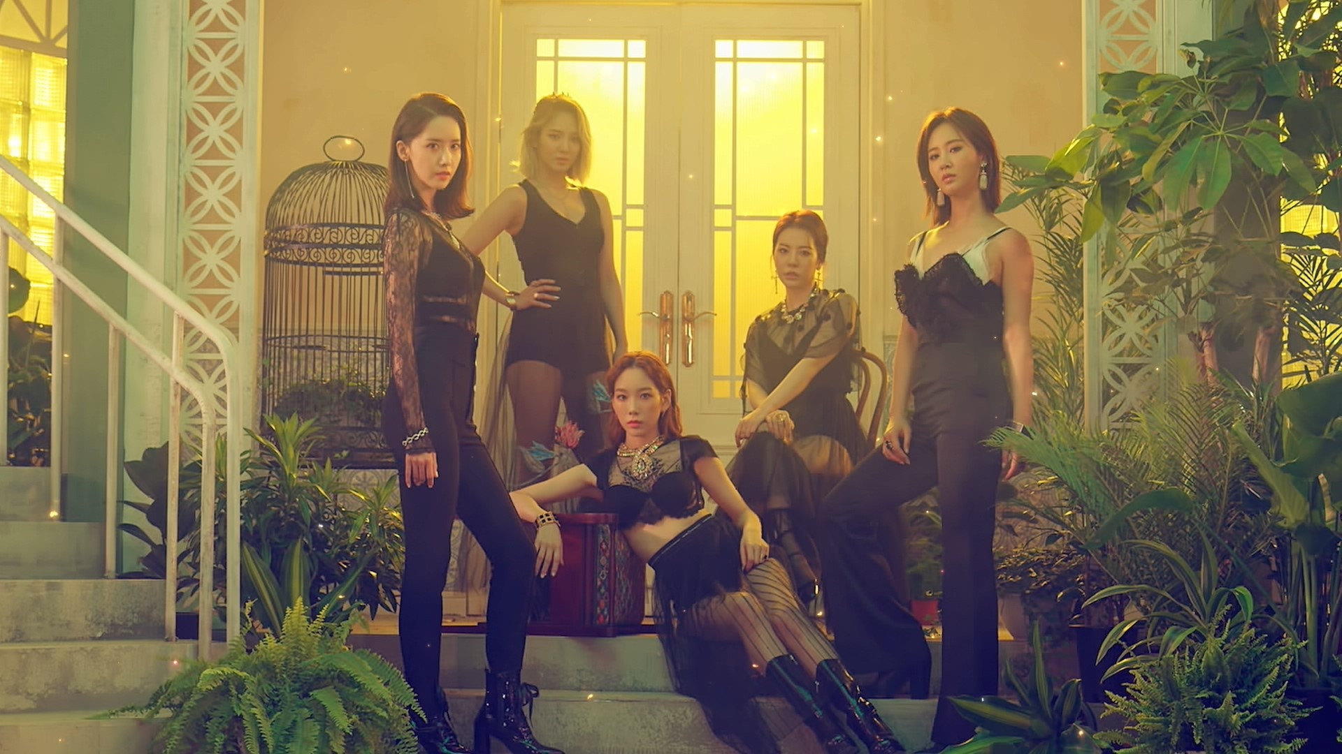 VISHOP替少女時代-OH!GG操刀的MV〈Lil' Touch〉在YouTube上架7個月點擊破億，刷新出道以來最快紀錄。（VISHOP提供）