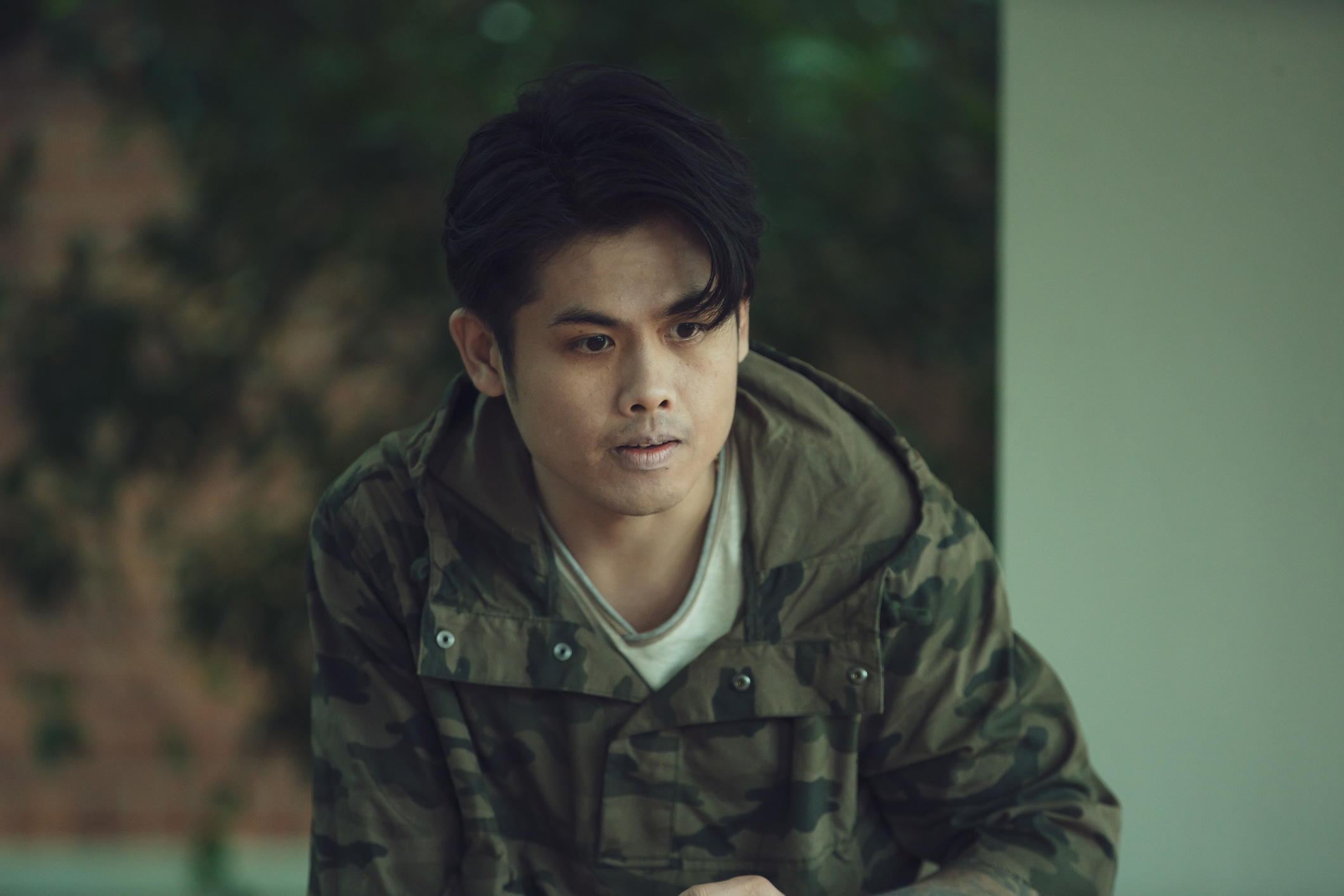 張再興拍攝靈異劇，在劇中有不少令人印象深刻的表現。（LINE TV提供）