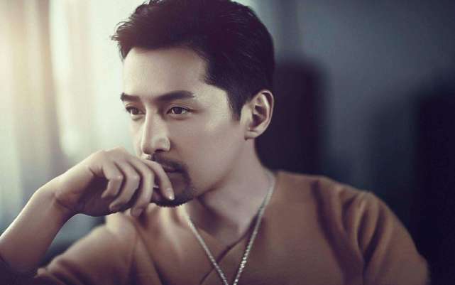 胡歌是當代中國一線巨星，感情生活一直很神祕。（翻攝自胡歌微博）